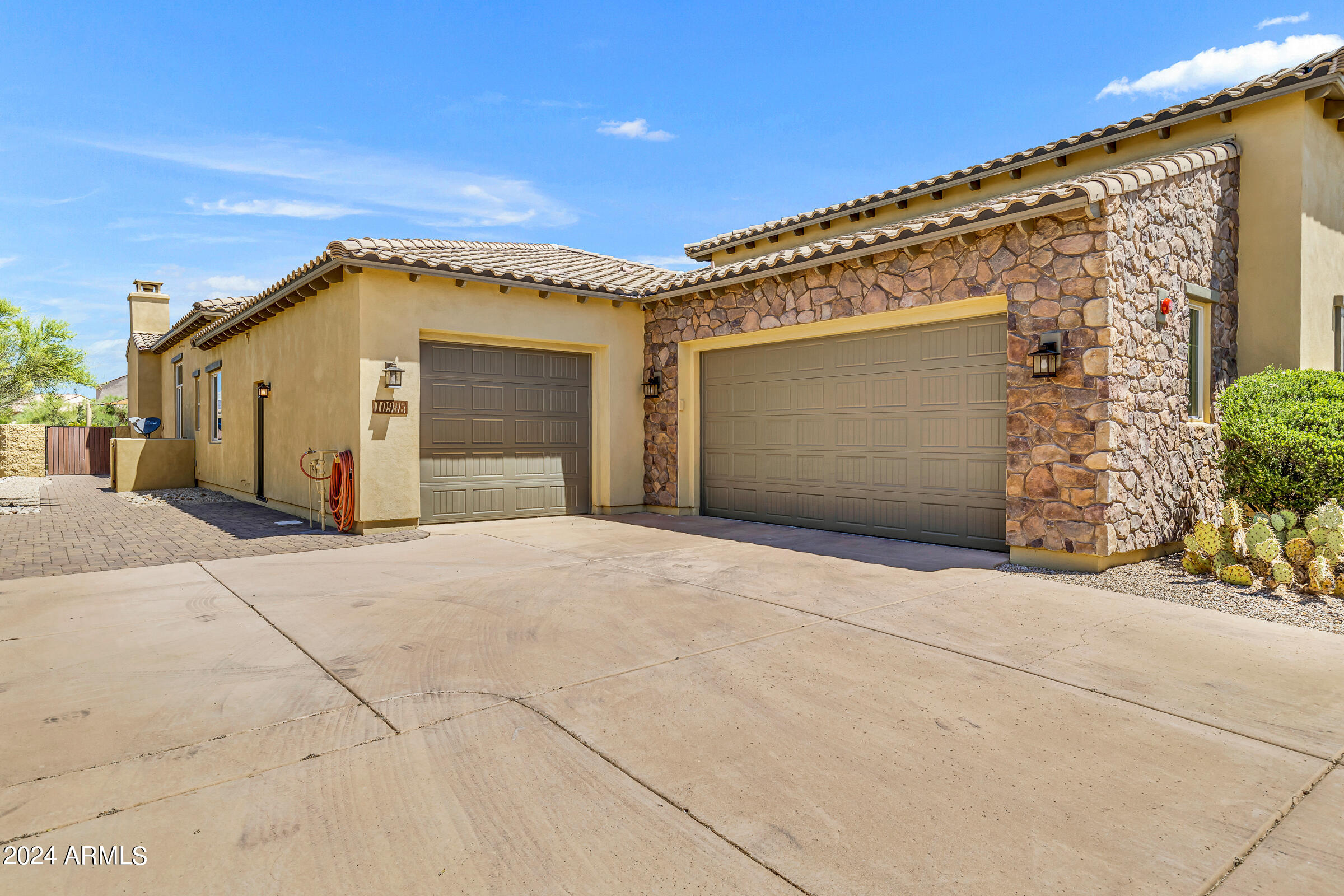 10998 E LOFTY POINT Road