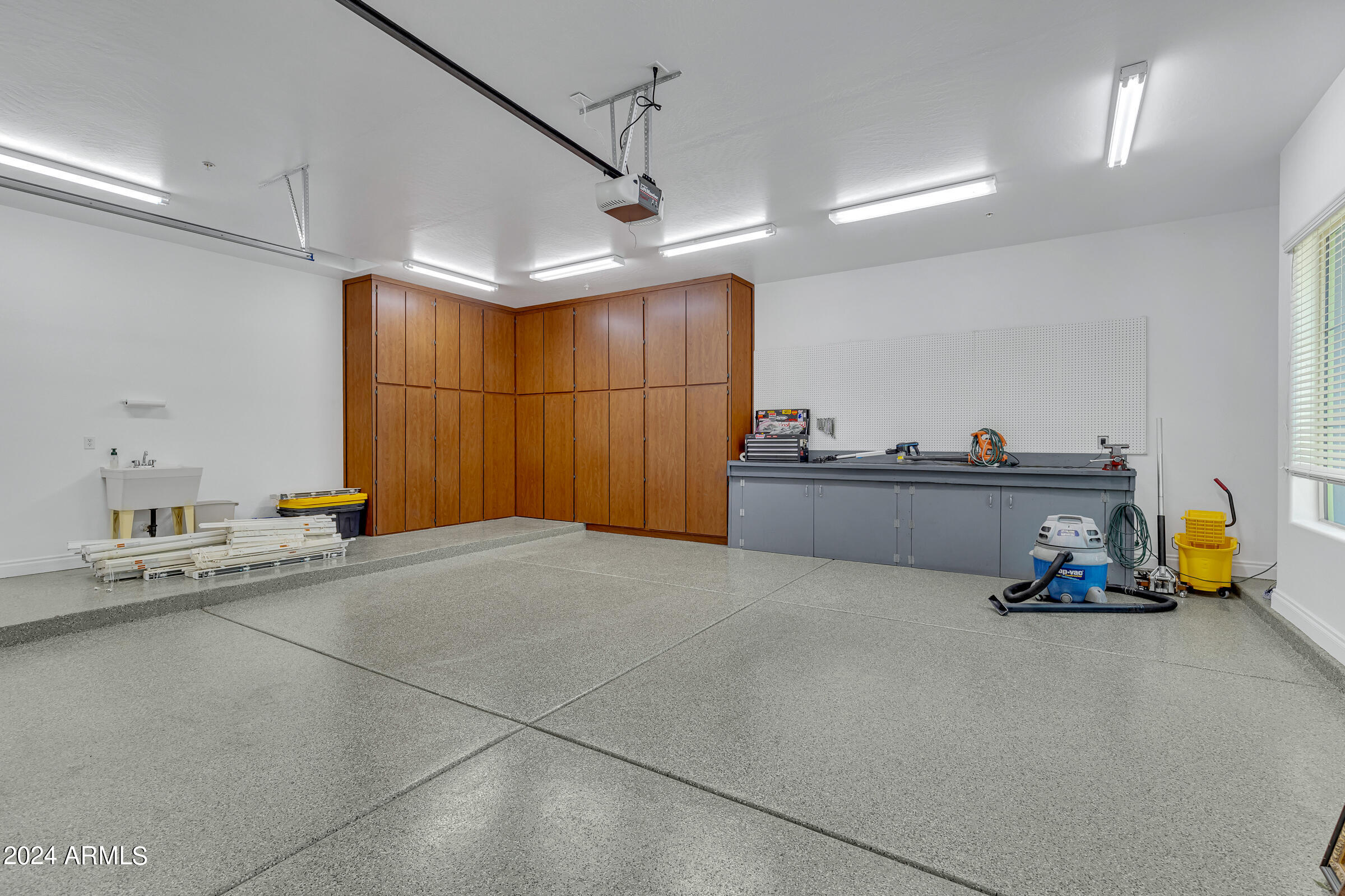 10998 E LOFTY POINT Road