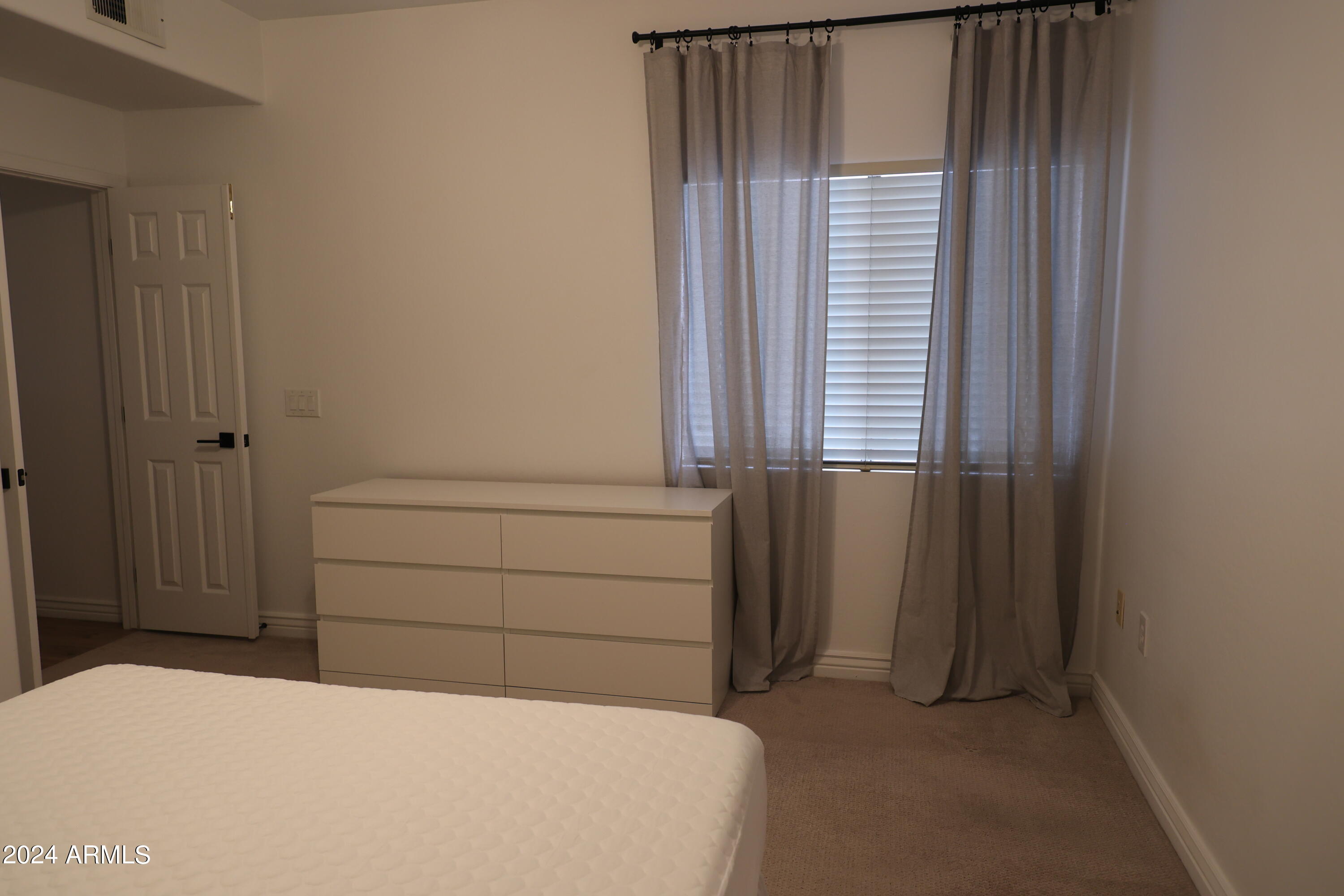 16801 N 94TH Street # 2060