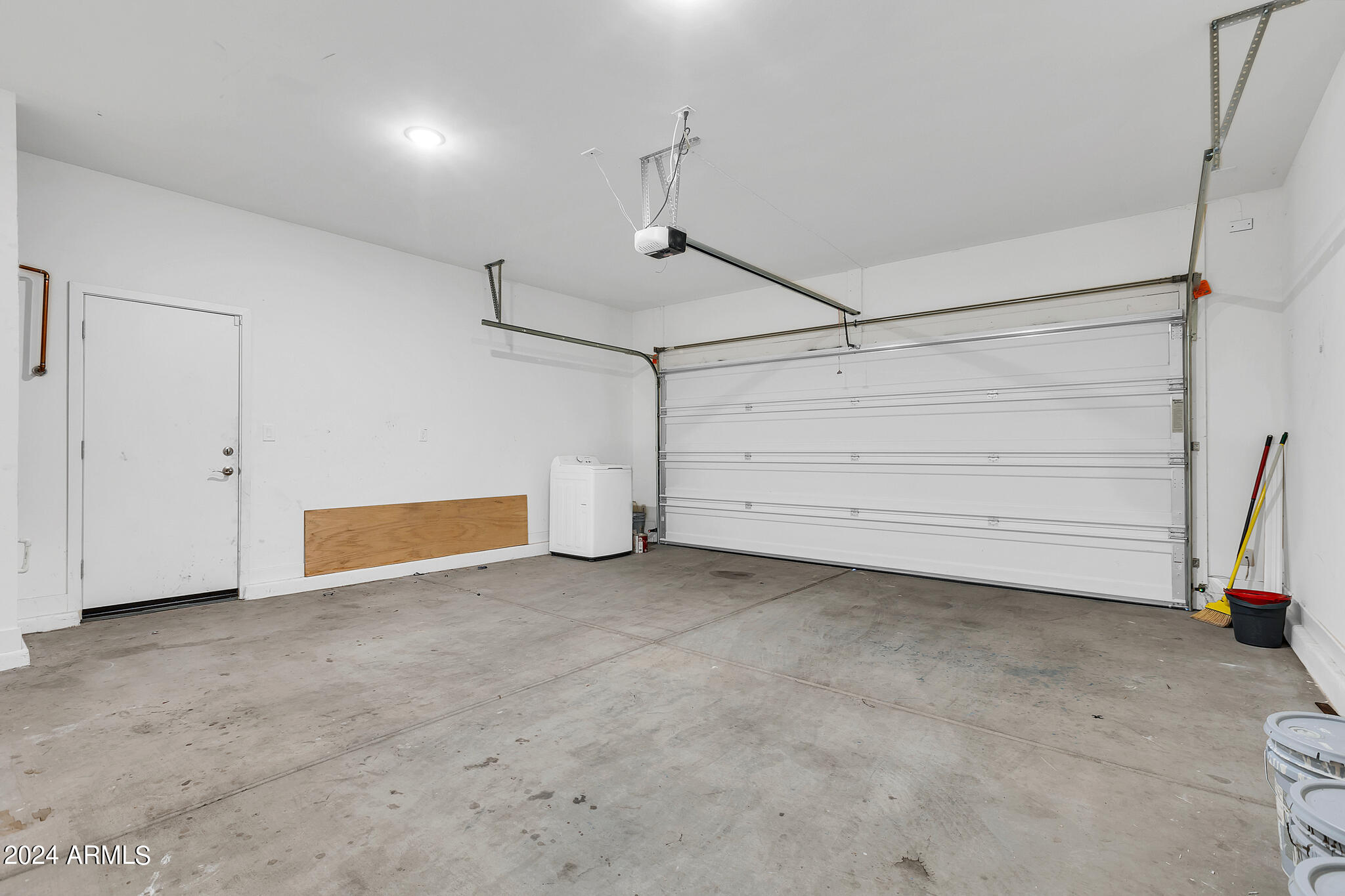 2773 E SEQUOIA Drive