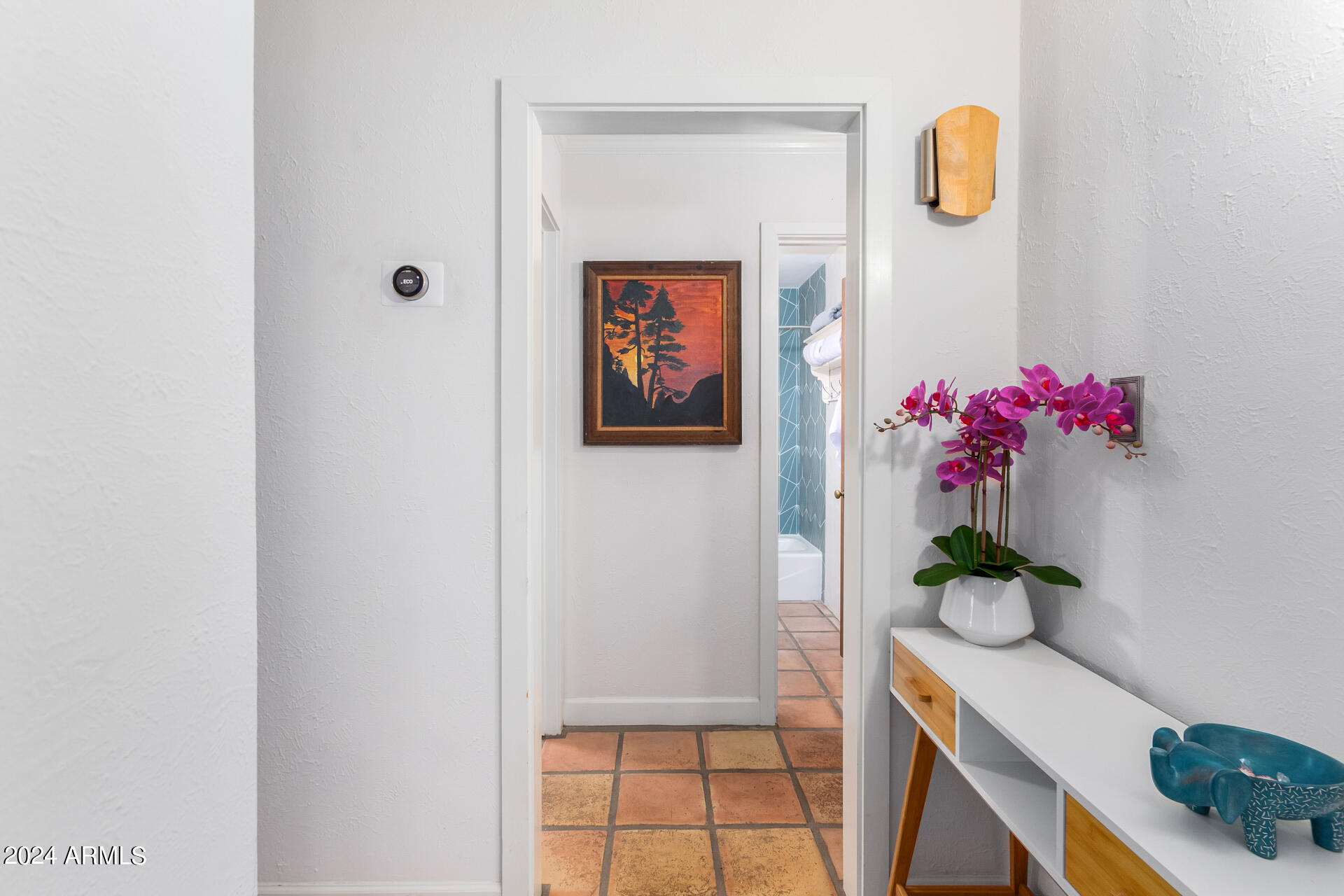 543 W 15TH Street W