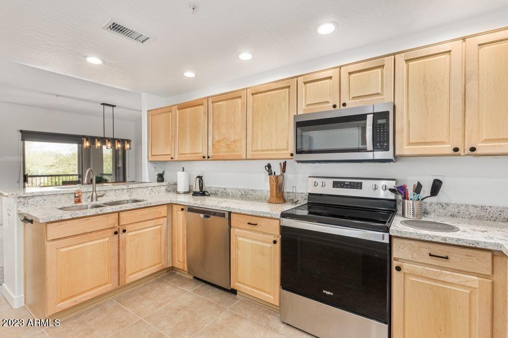 19700 N 76TH Street # 2146
