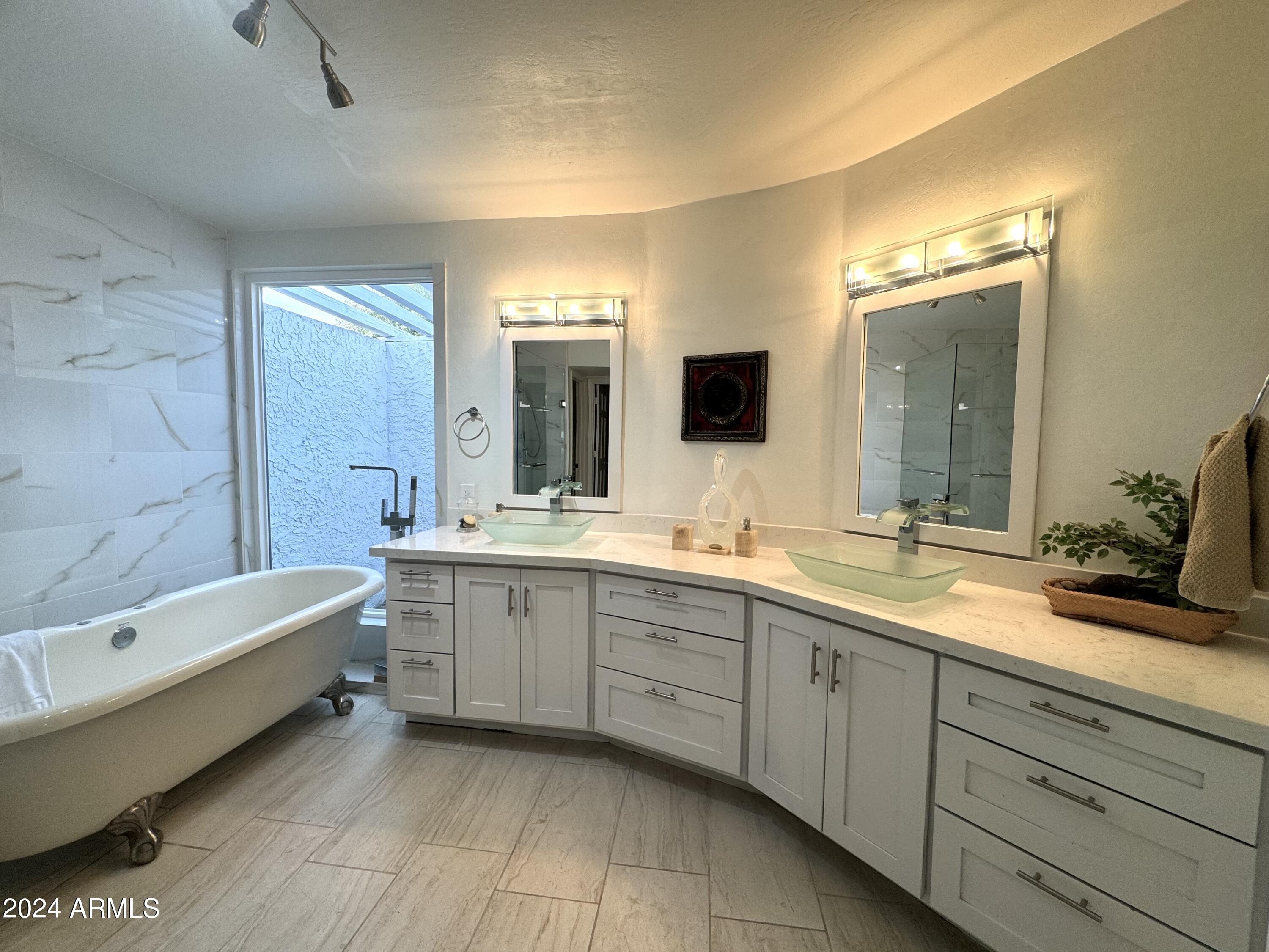 7330 E Griswold Road