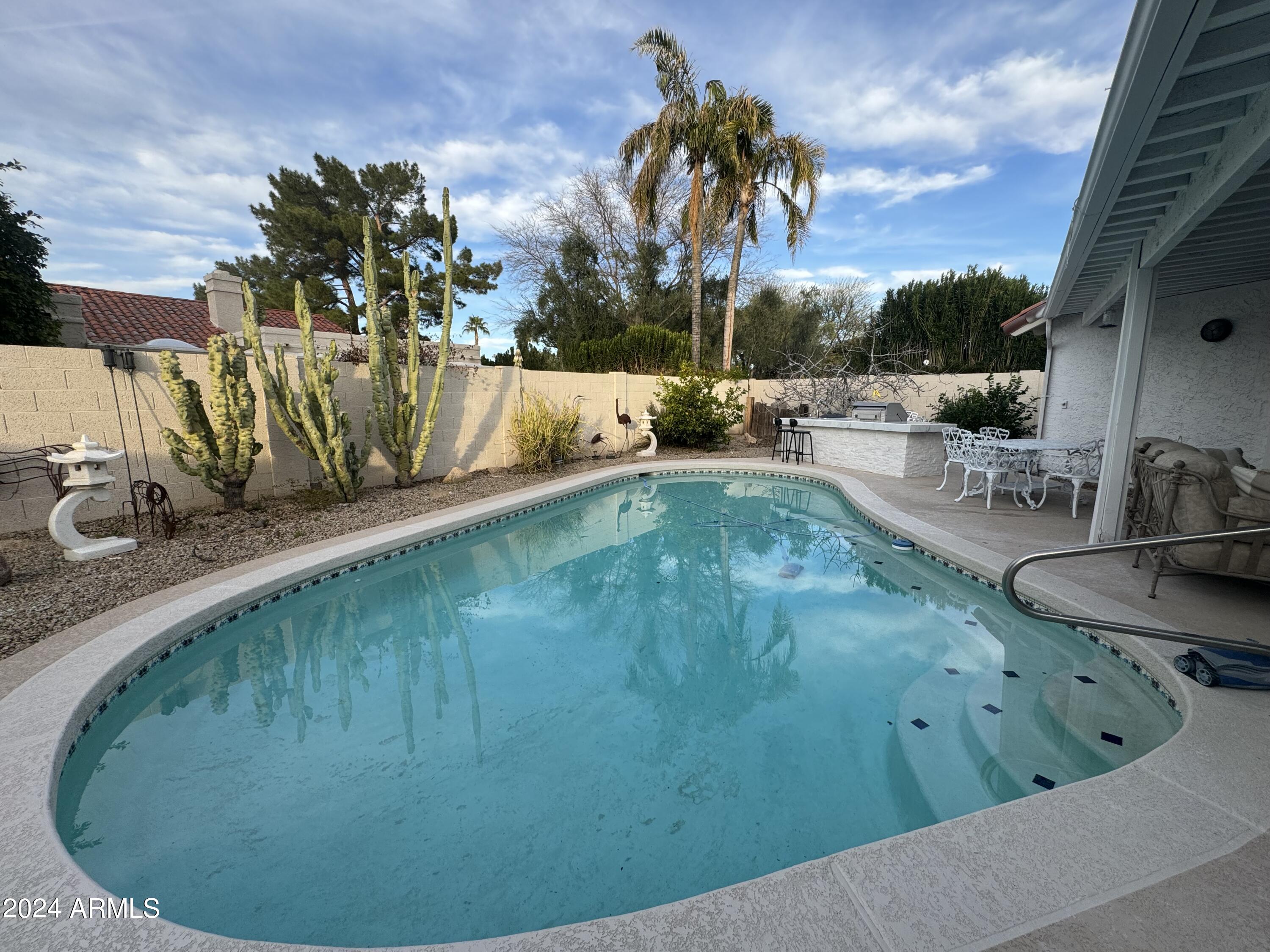 7330 E Griswold Road