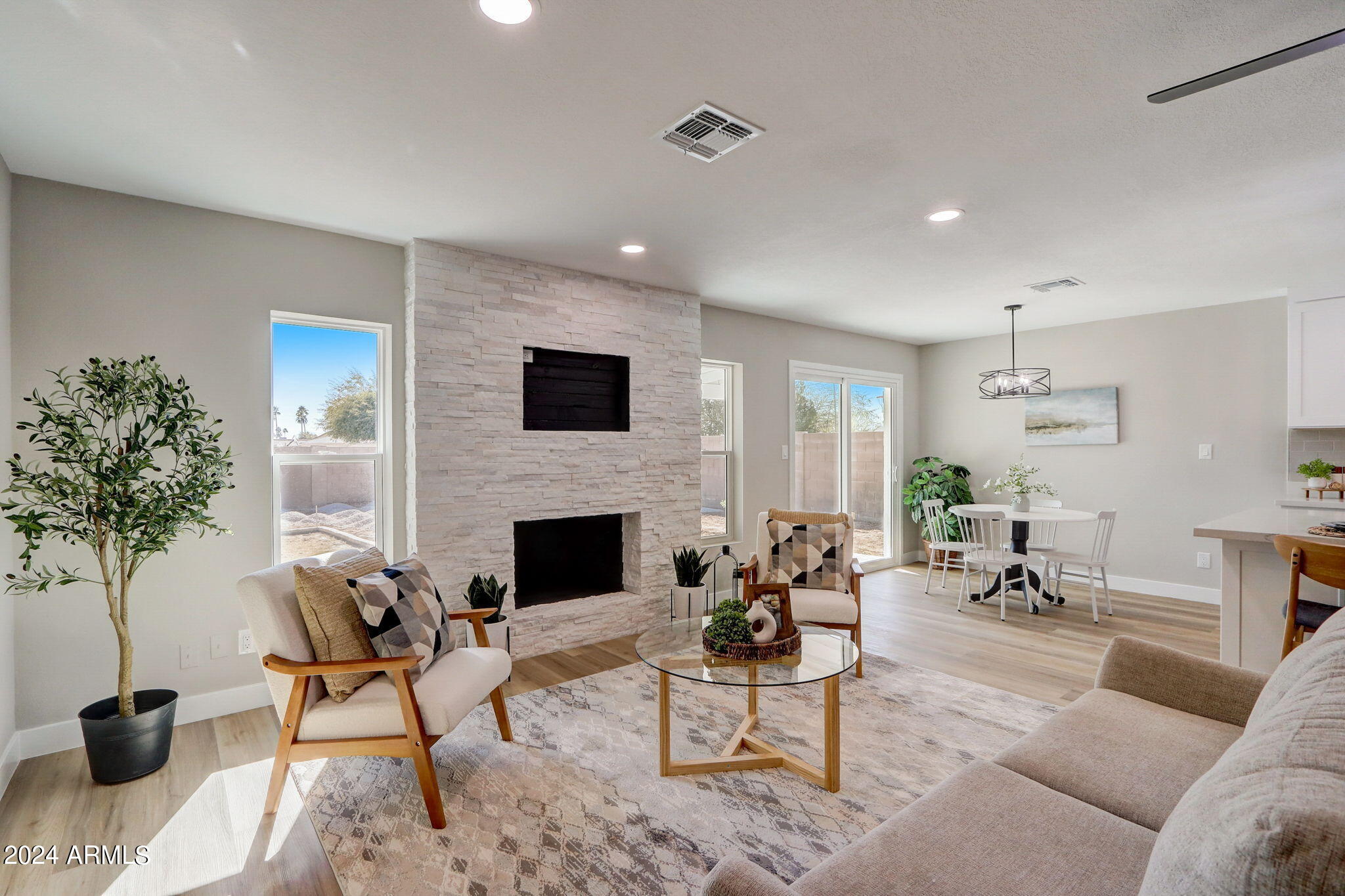 5221 E TIERRA BUENA Lane