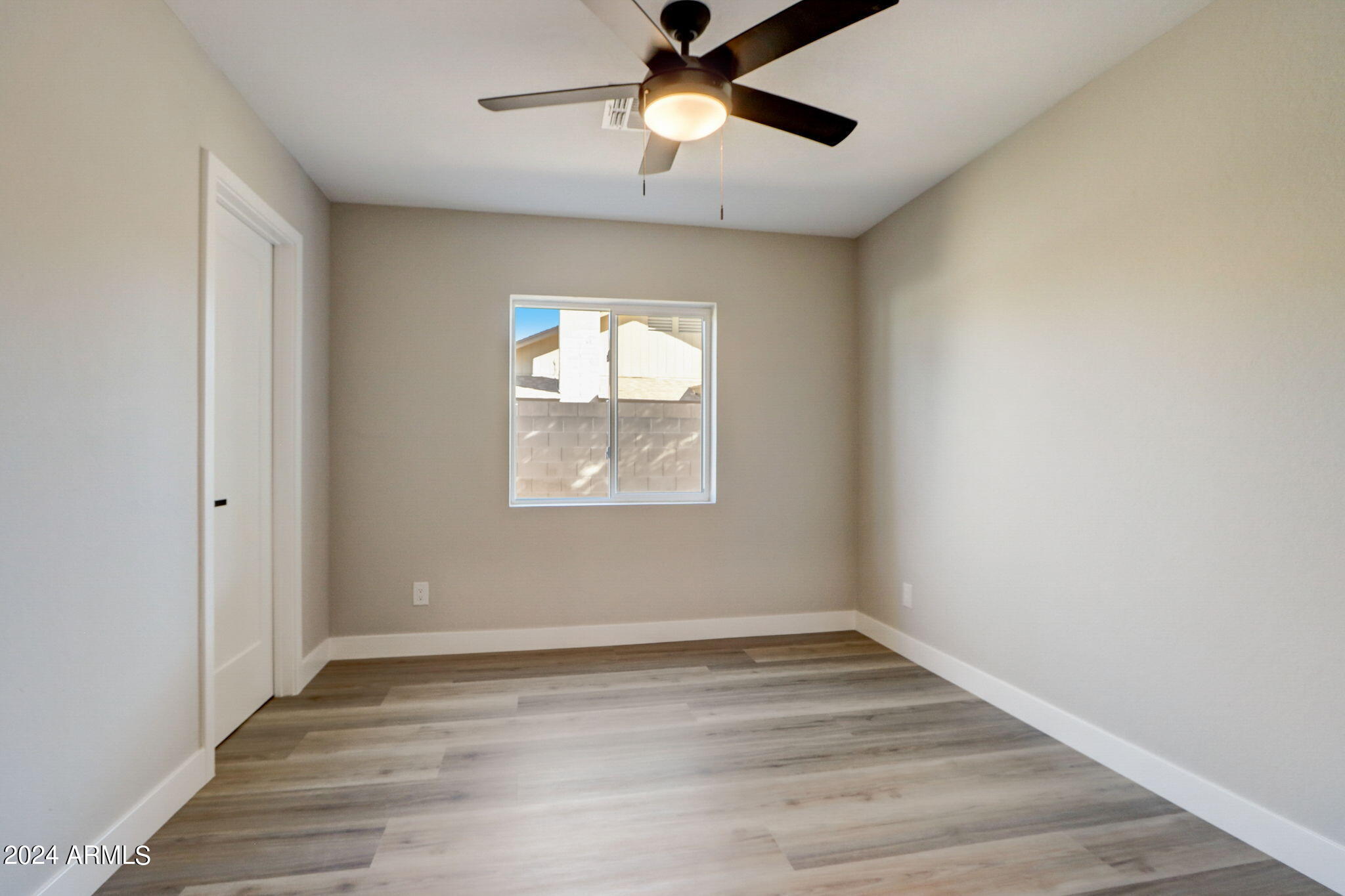 5221 E TIERRA BUENA Lane