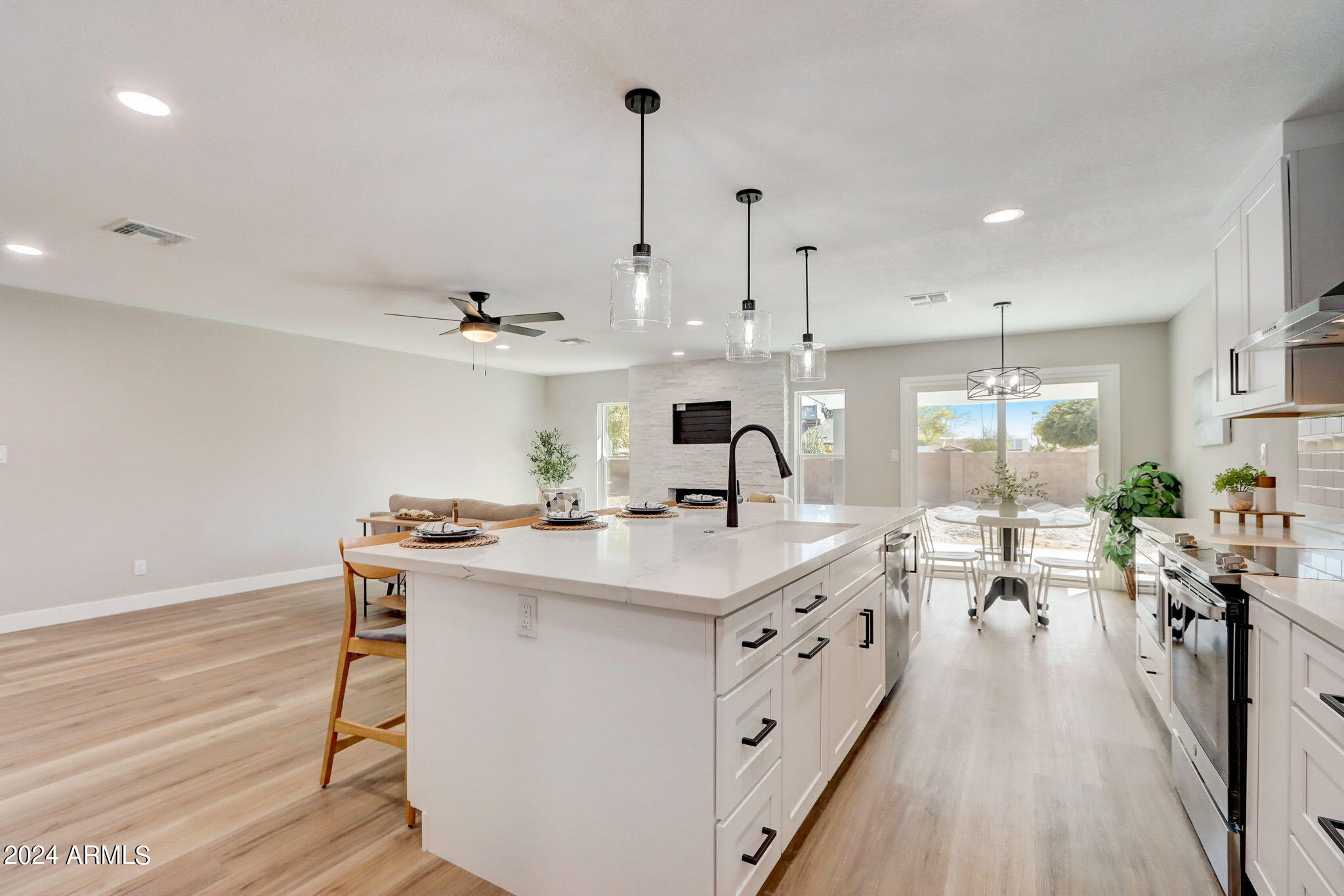 5221 E TIERRA BUENA Lane