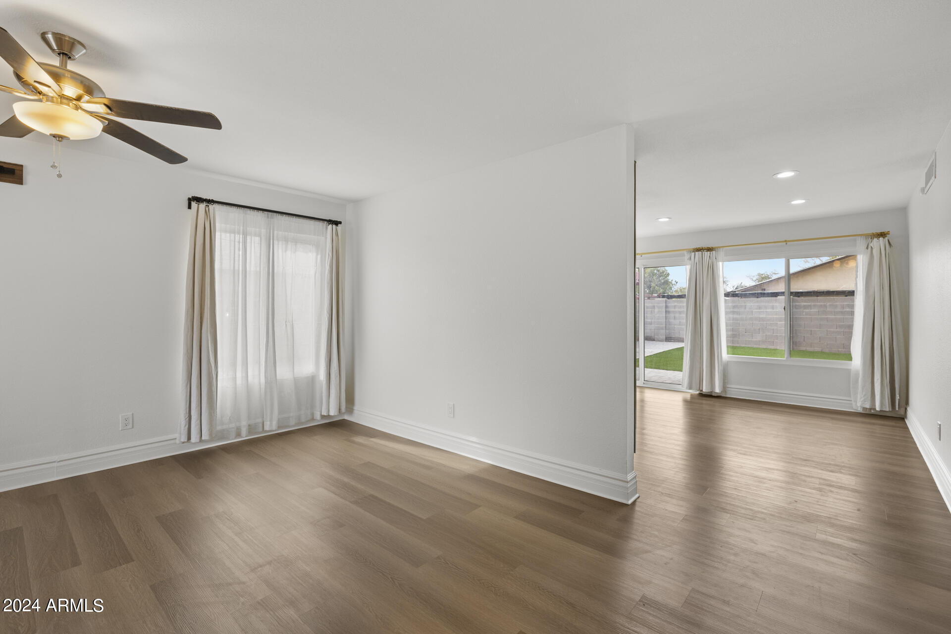 1018 S SANTA BARBARA --