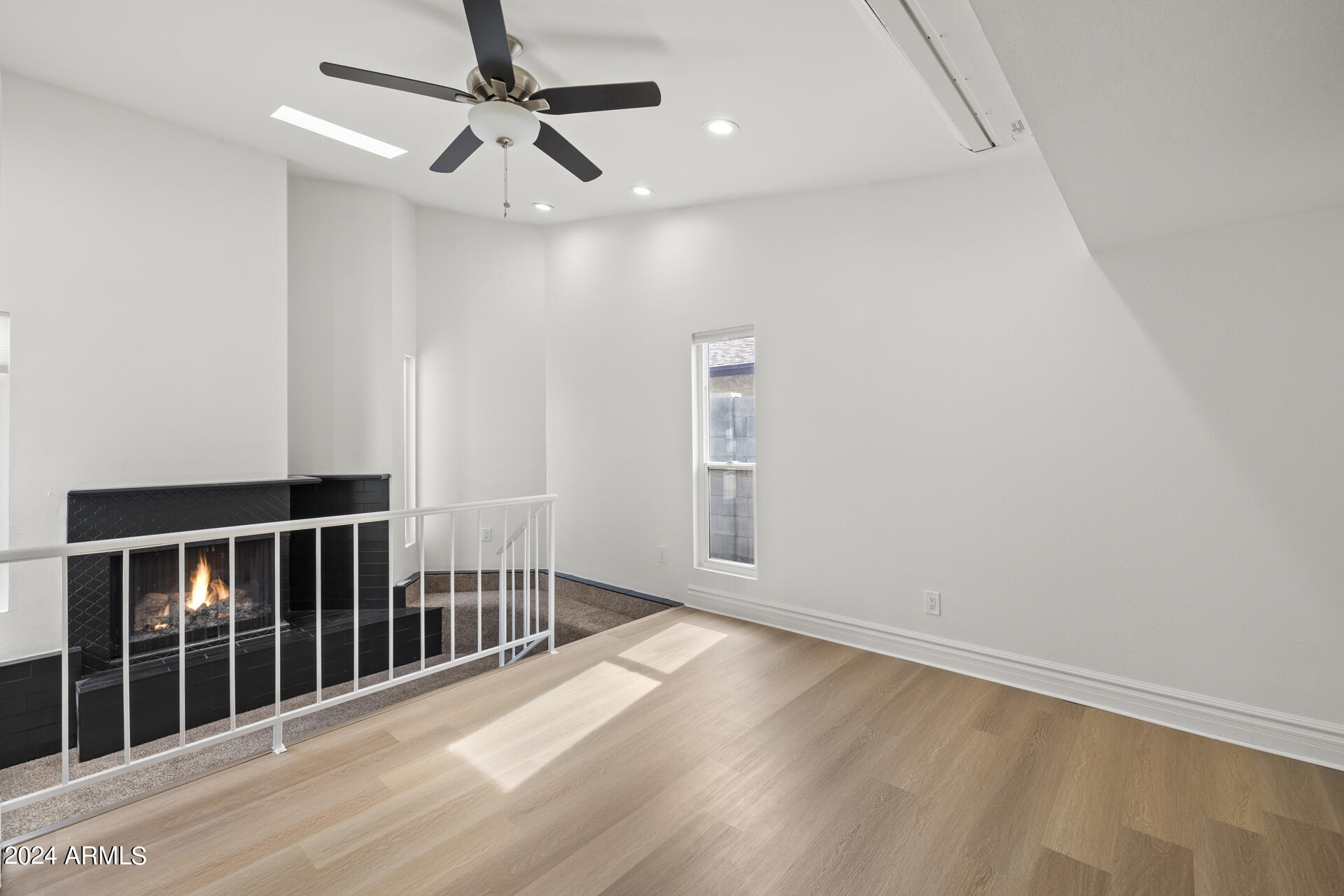 1018 S SANTA BARBARA --