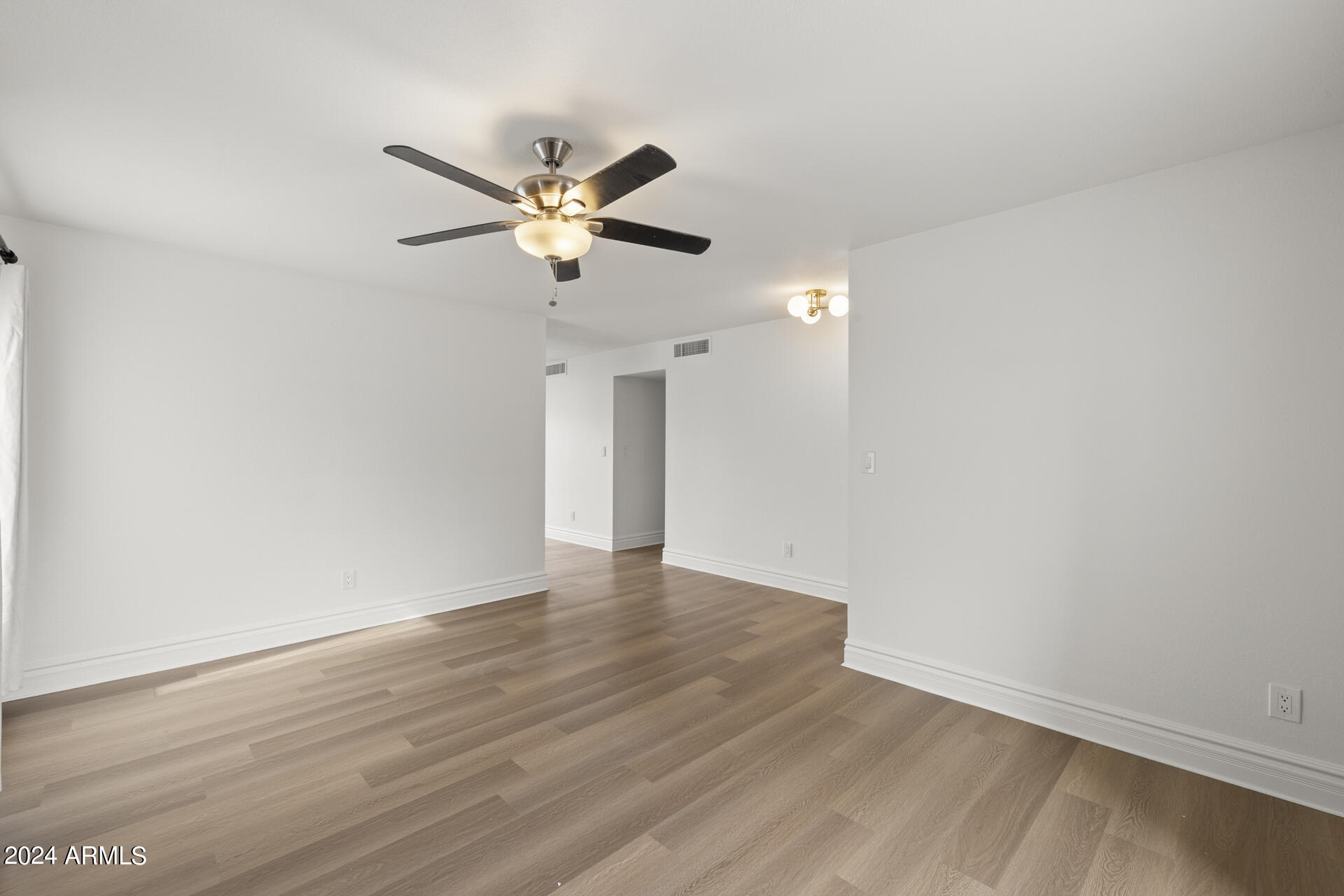 1018 S SANTA BARBARA --