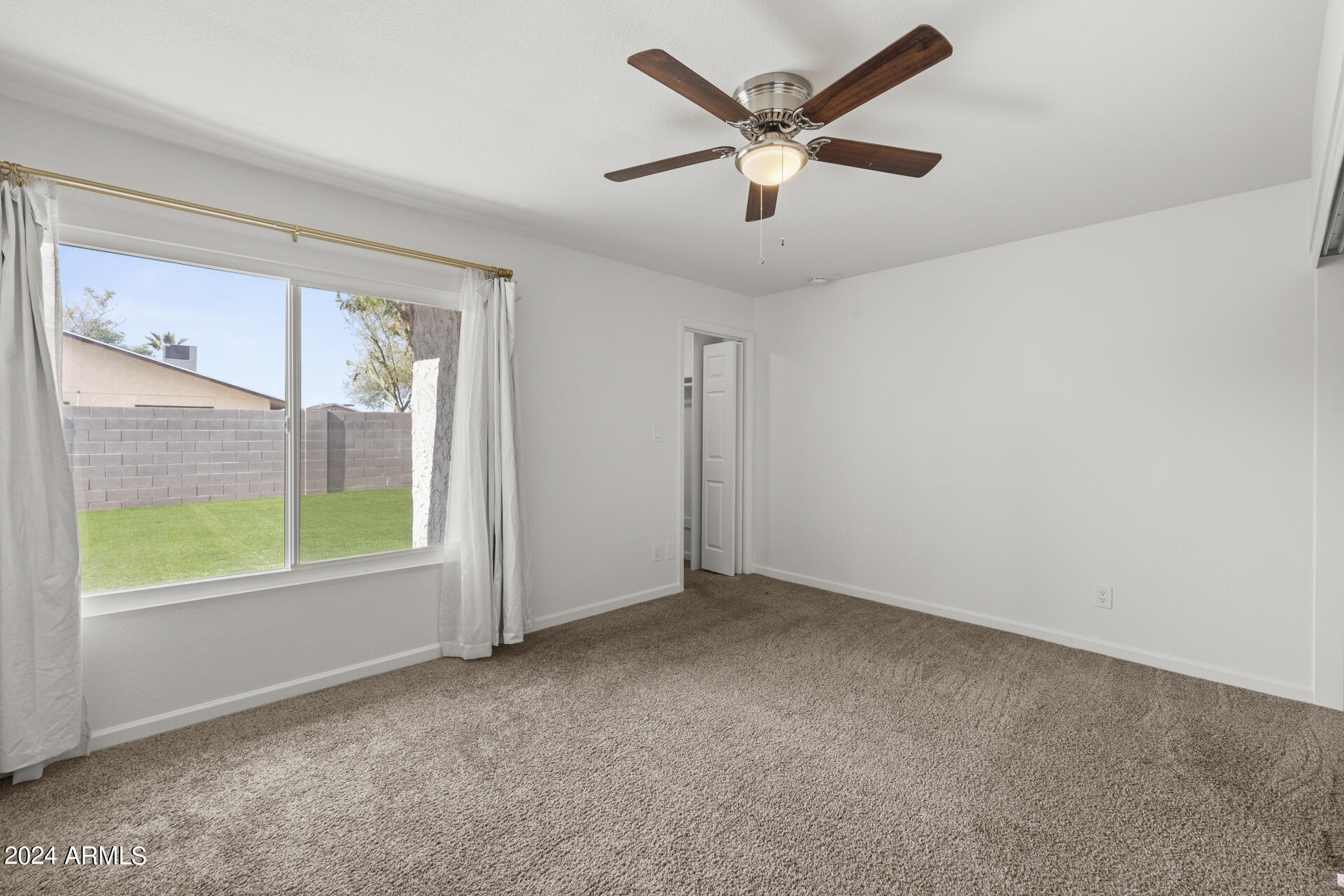 1018 S SANTA BARBARA --