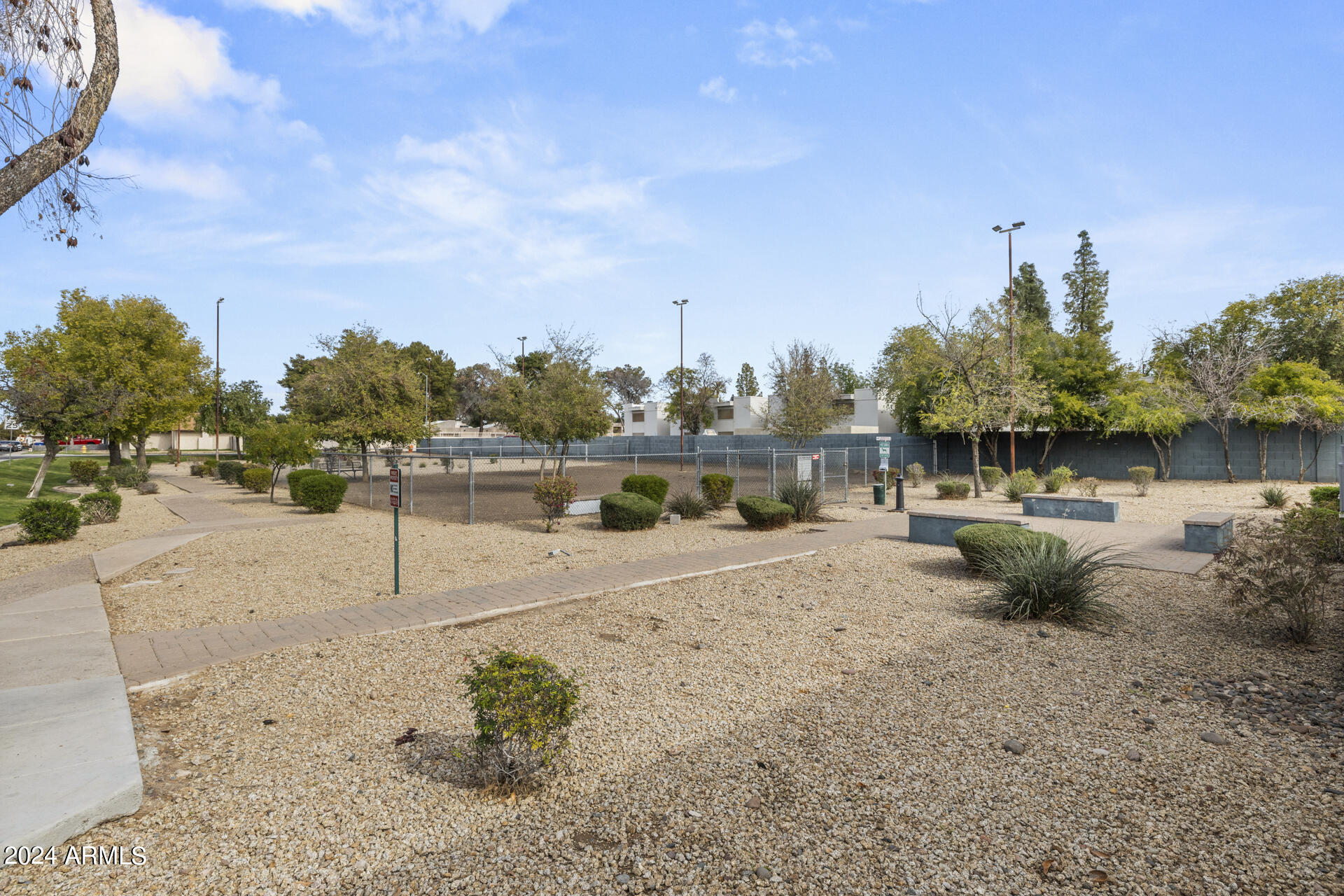 1018 S SANTA BARBARA --