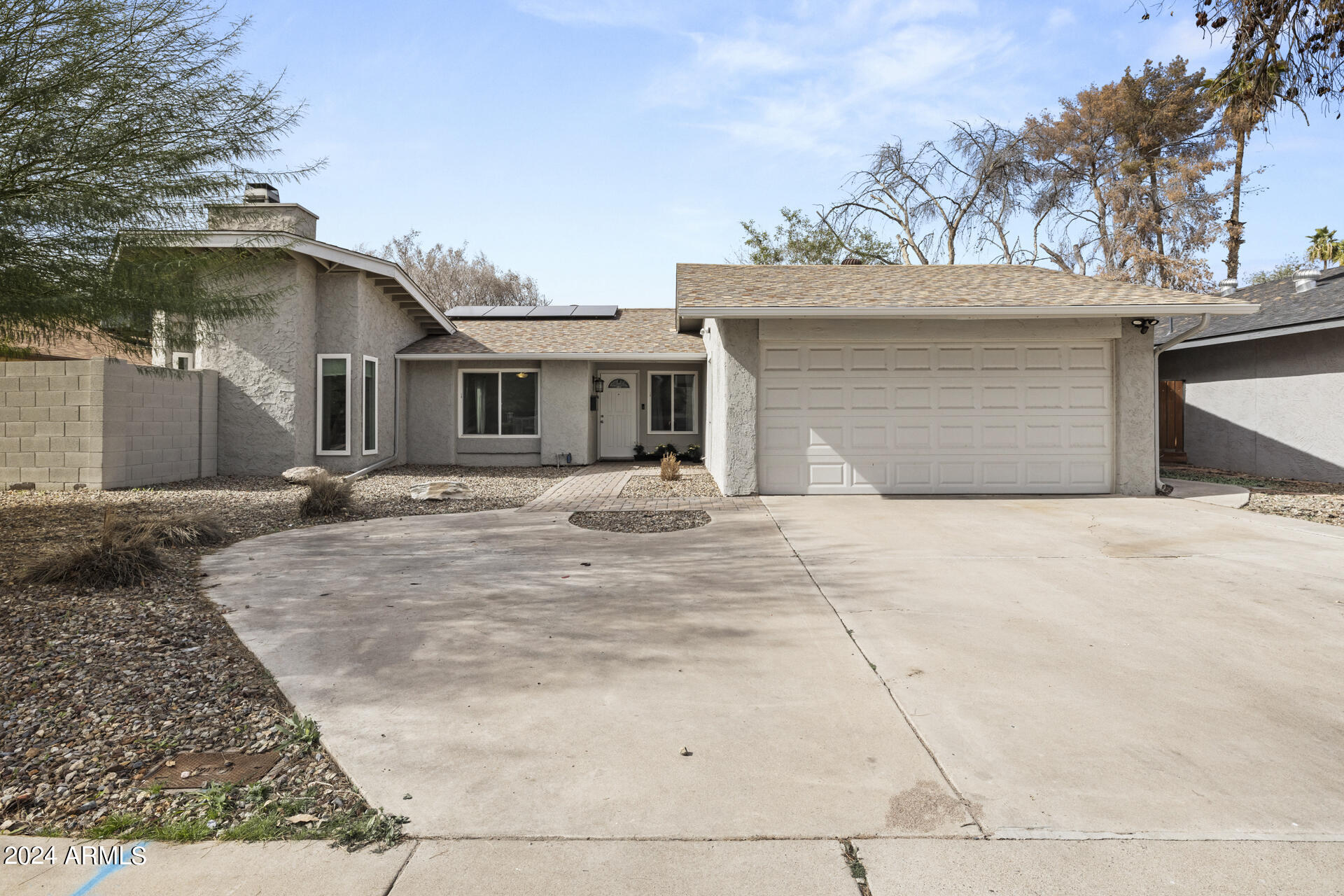 1018 S SANTA BARBARA --