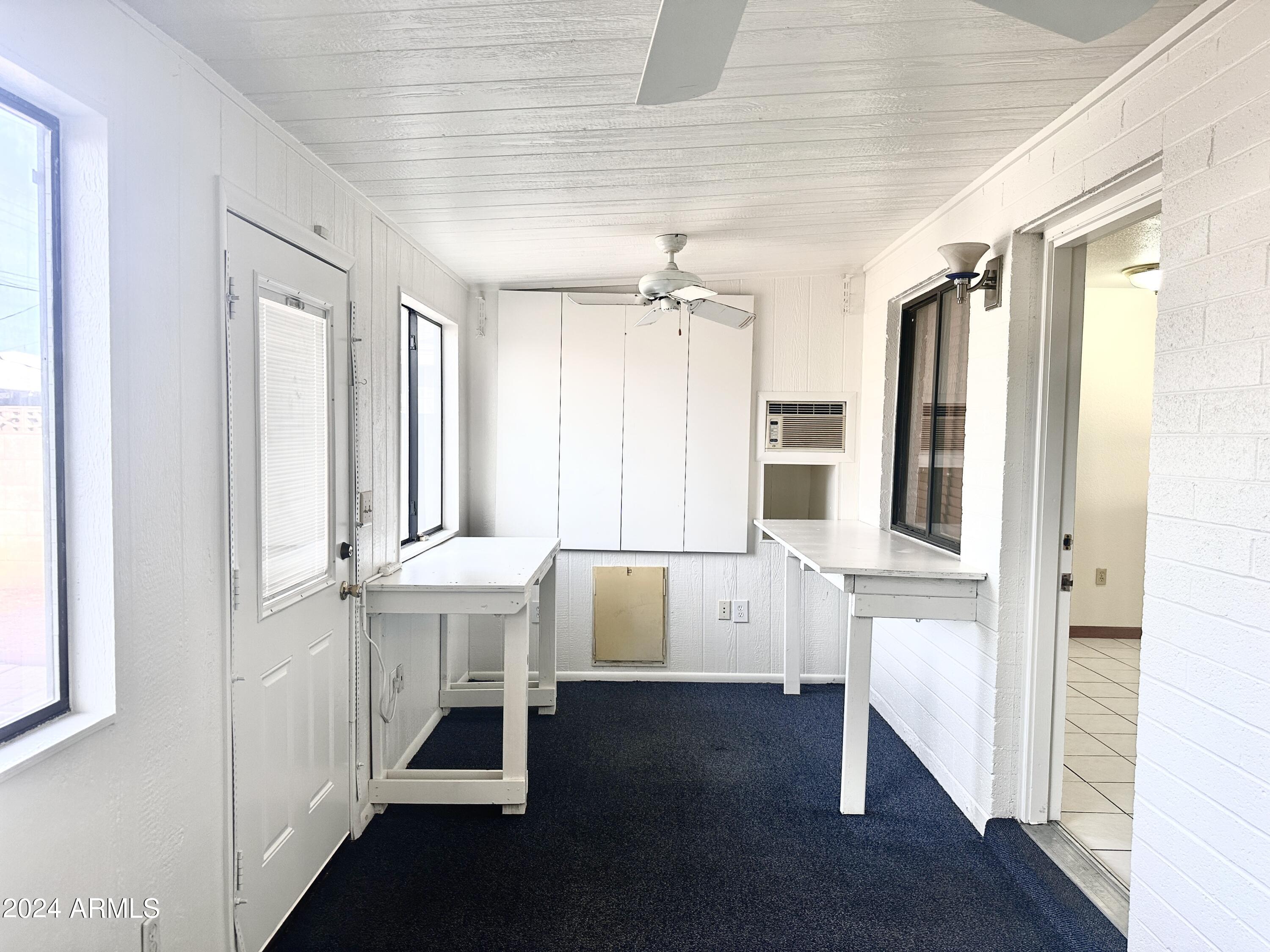 3646 W COLTER Street