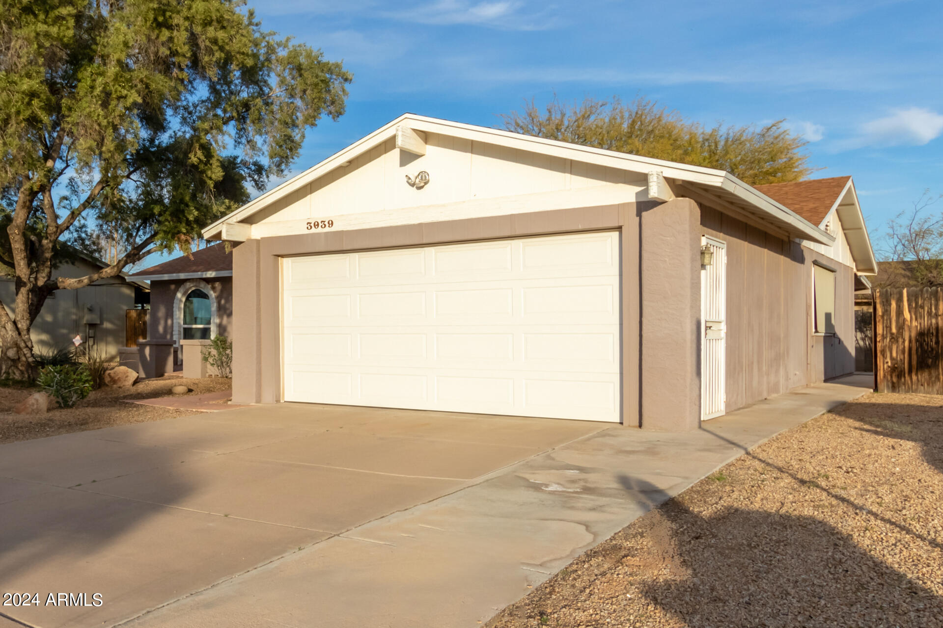 3039 S LONGMORE --
