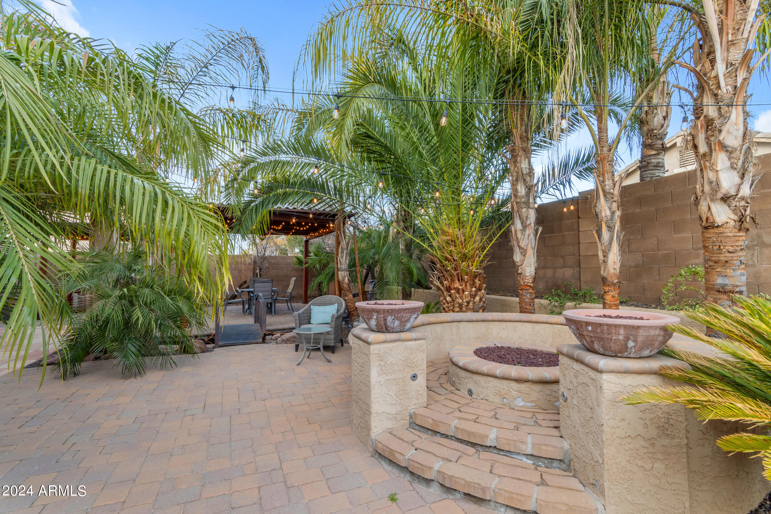 6065 S JOSLYN Lane