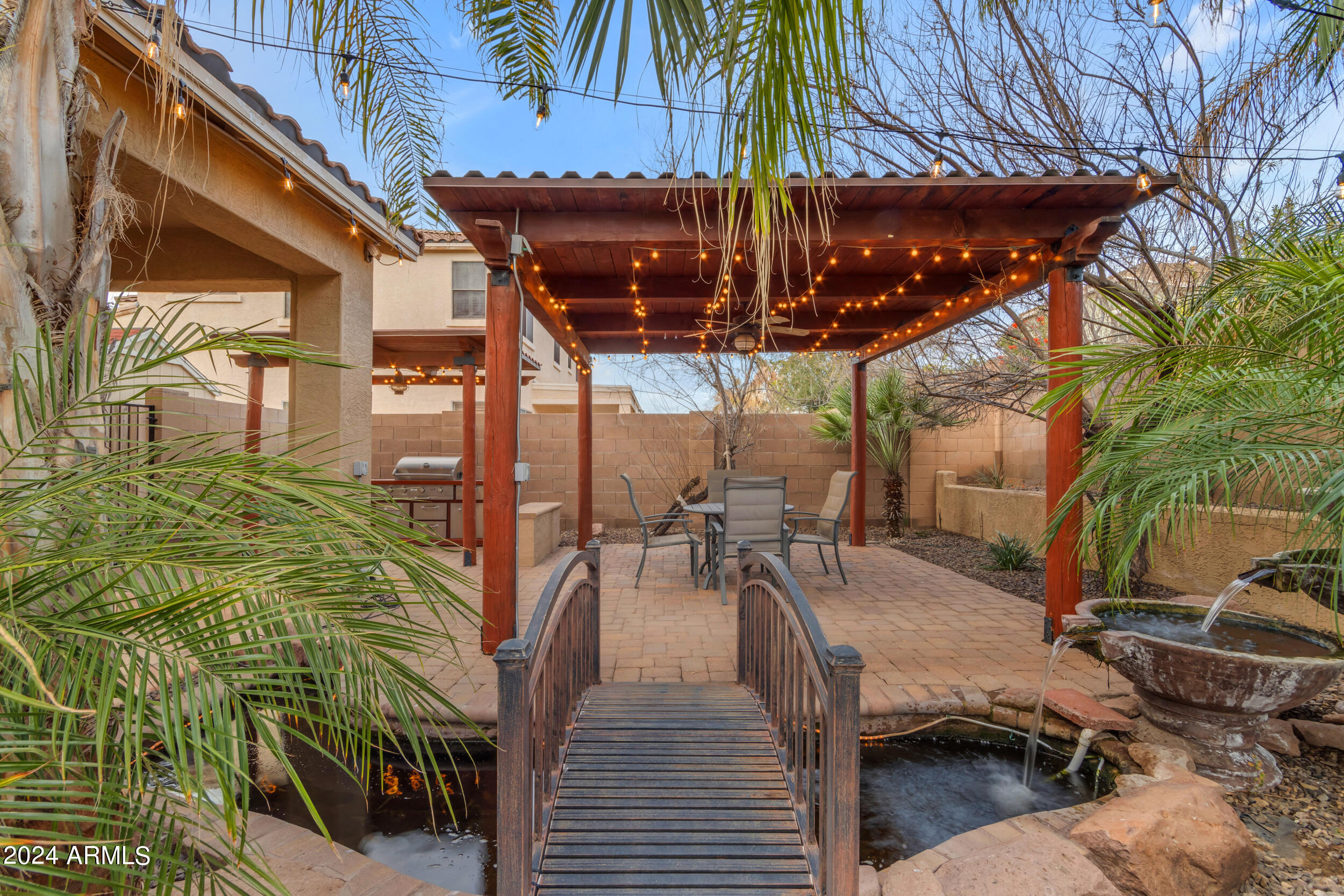 6065 S JOSLYN Lane
