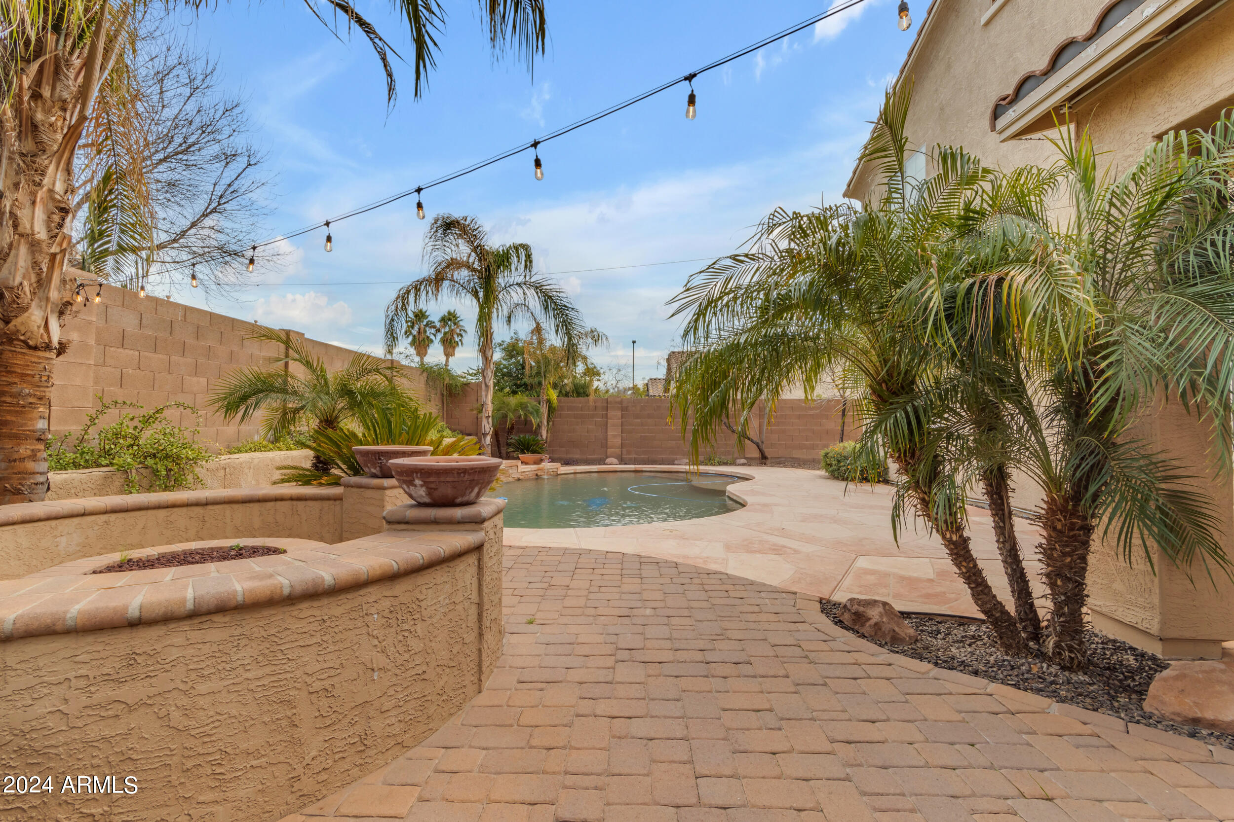6065 S JOSLYN Lane