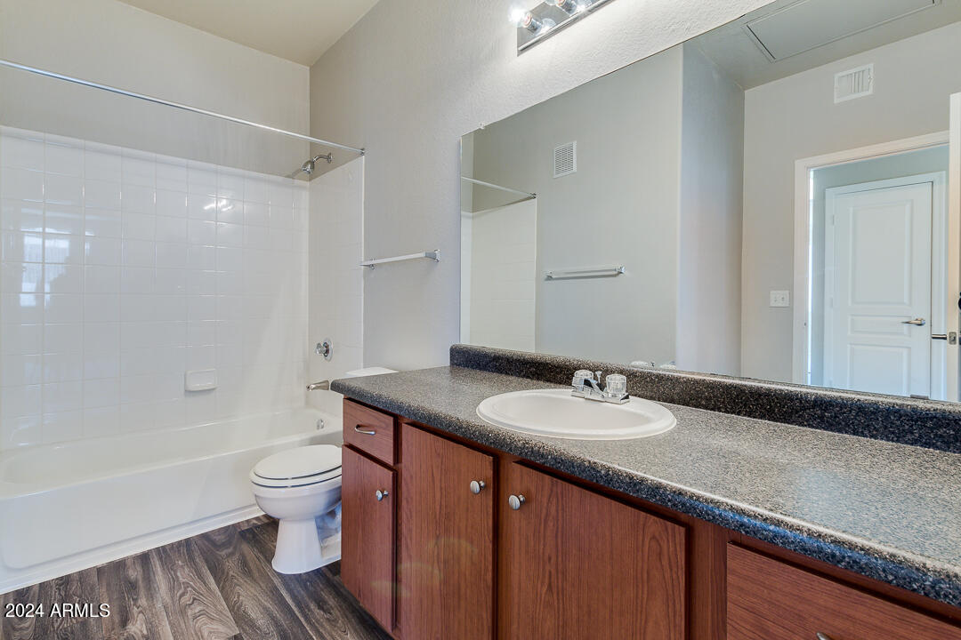 1941 S PIERPONT Drive # 2076