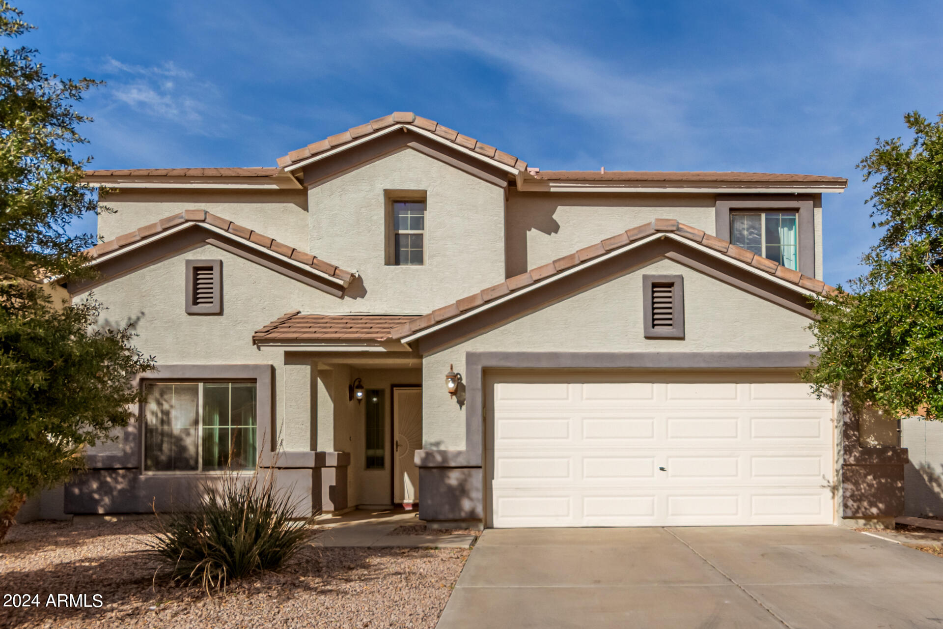 1588 E OAK Road