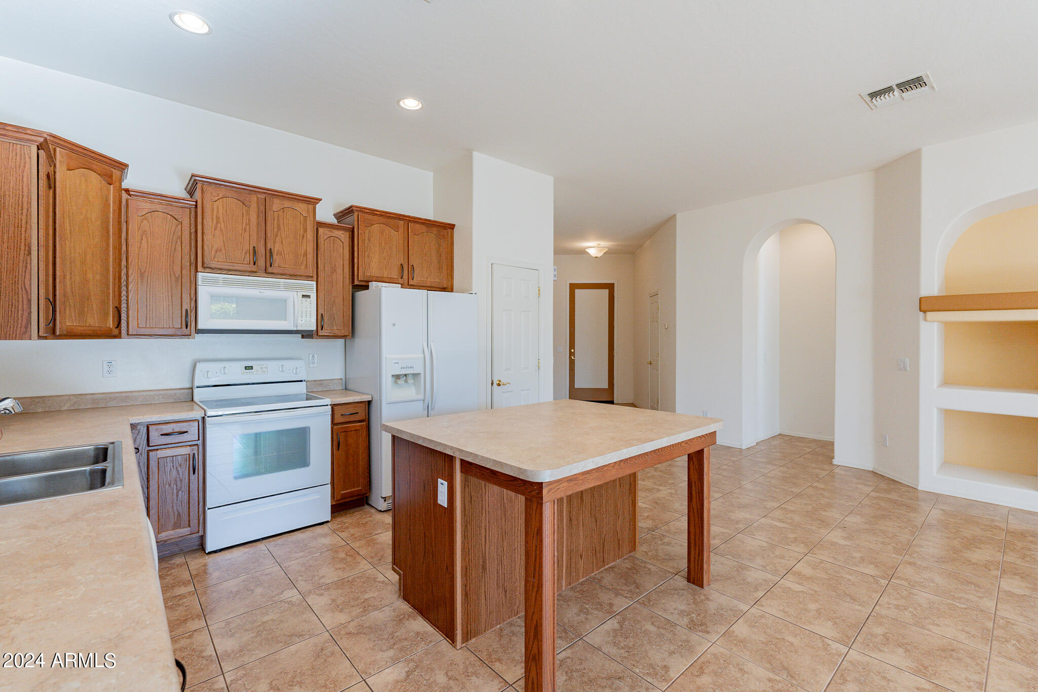 3001 W SILVER FOX Way