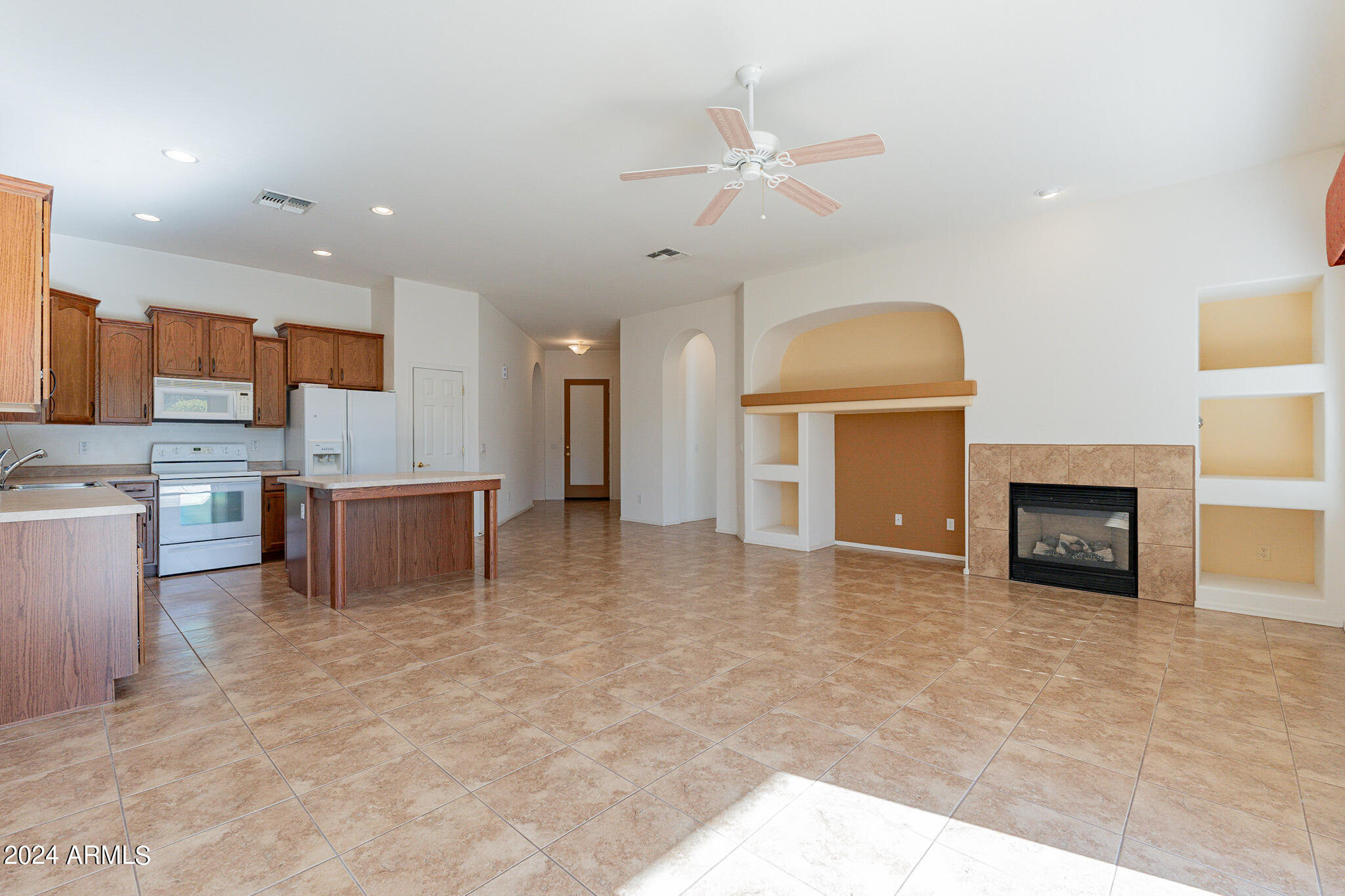 3001 W SILVER FOX Way