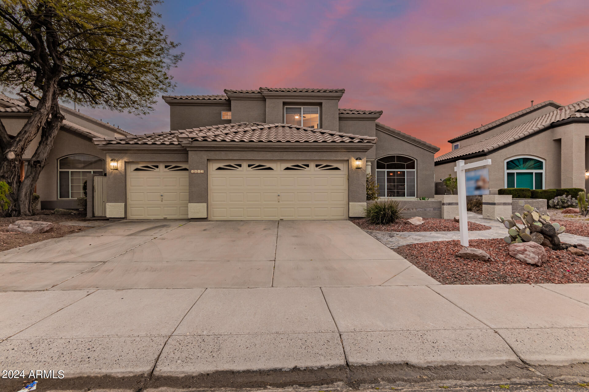 1613 W South Fork Drive