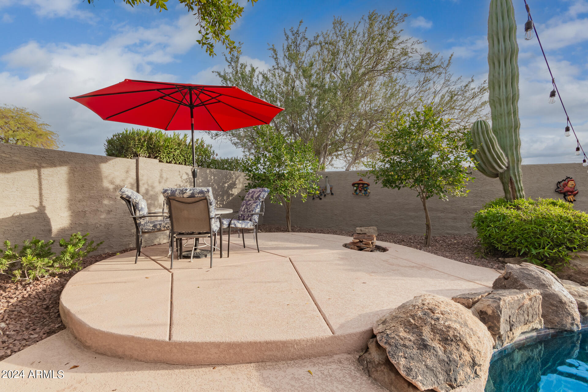 1613 W South Fork Drive