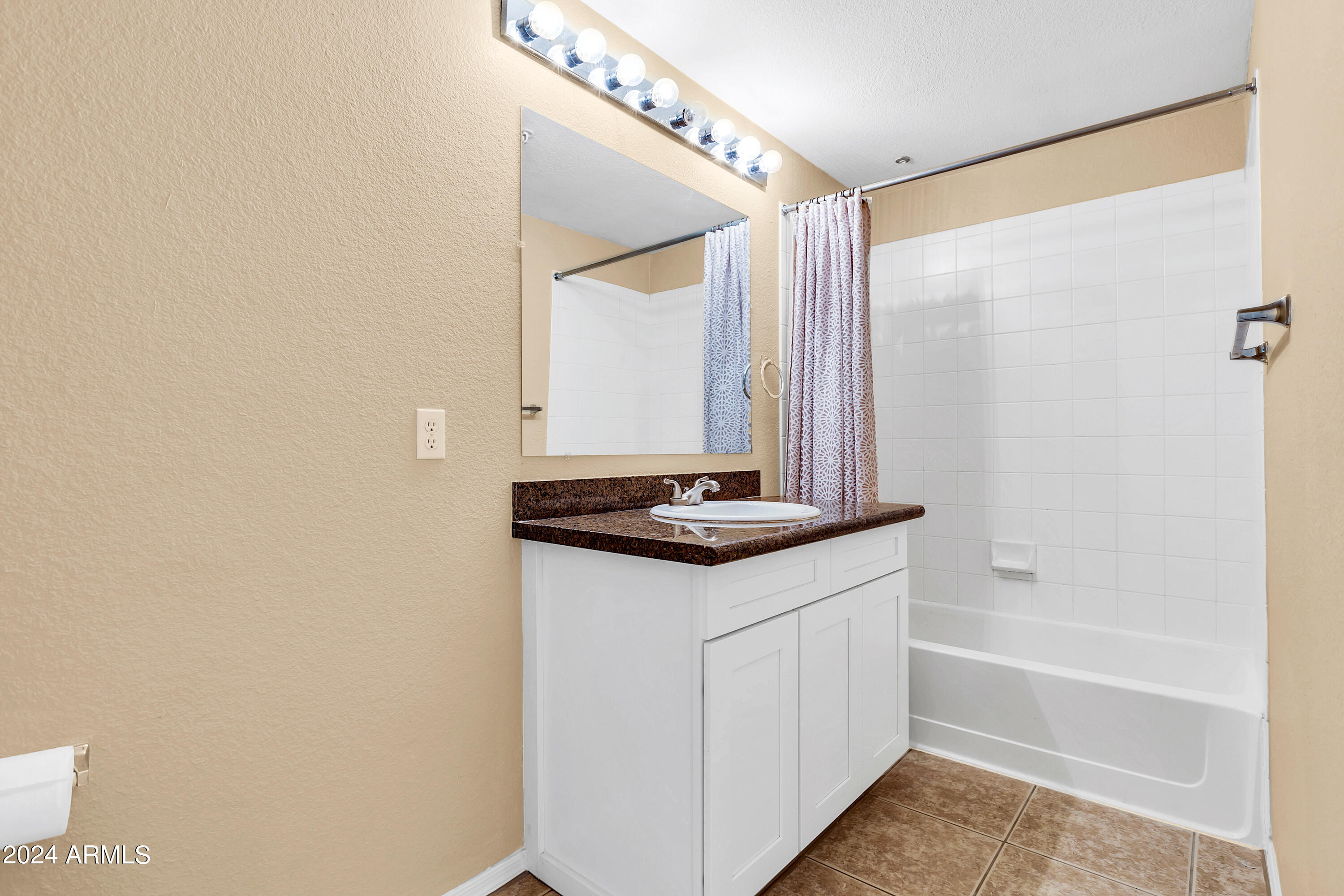 5345 E VAN BUREN Street # 161
