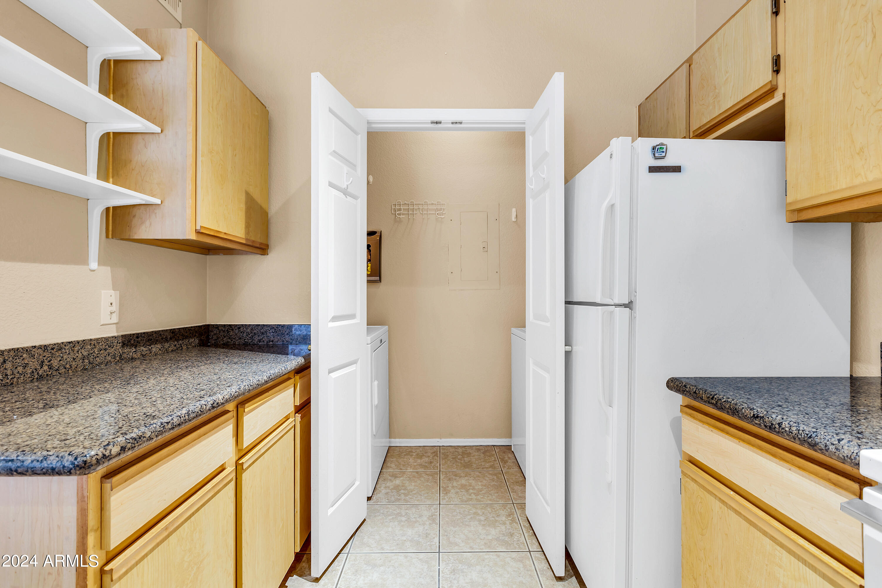 5345 E VAN BUREN Street # 161