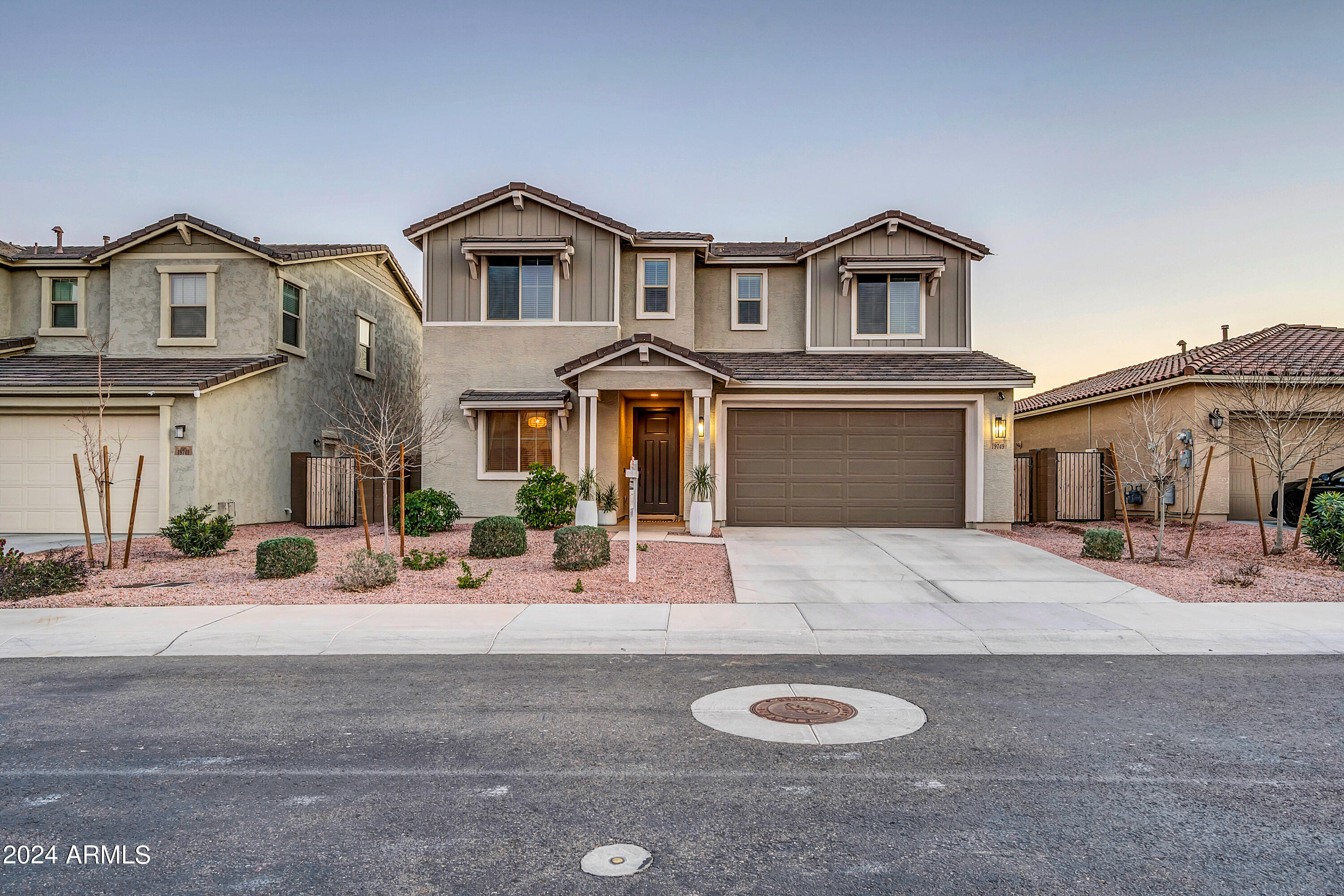 19749 W PINCHOT Drive