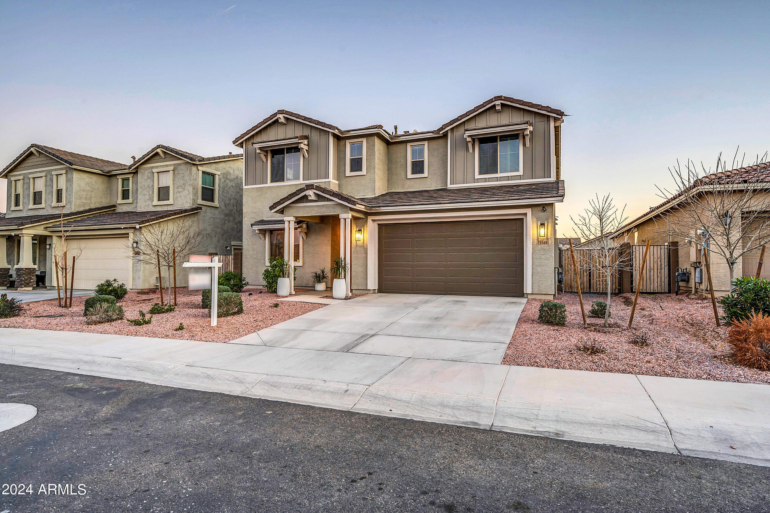 19749 W PINCHOT Drive