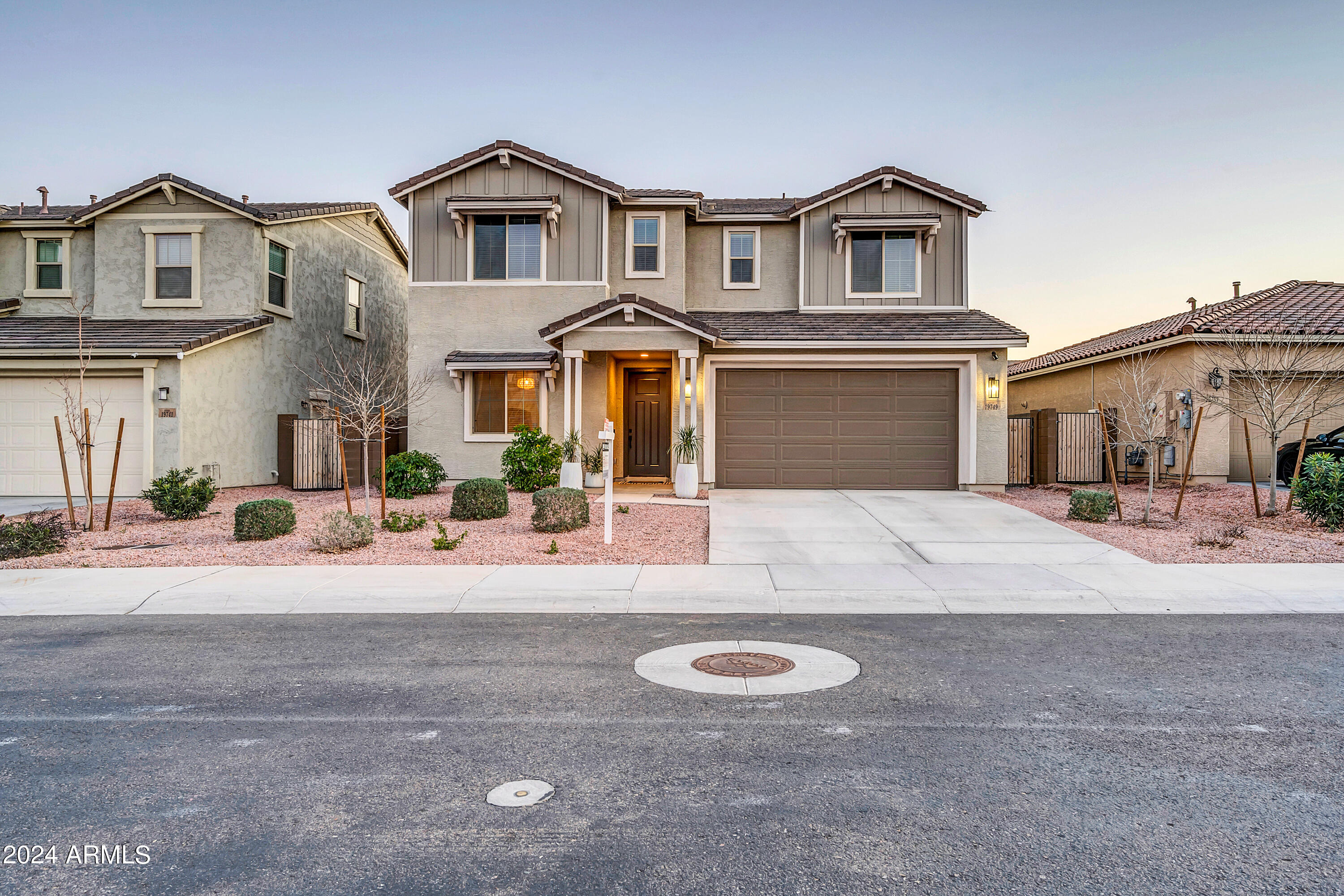 19749 W PINCHOT Drive