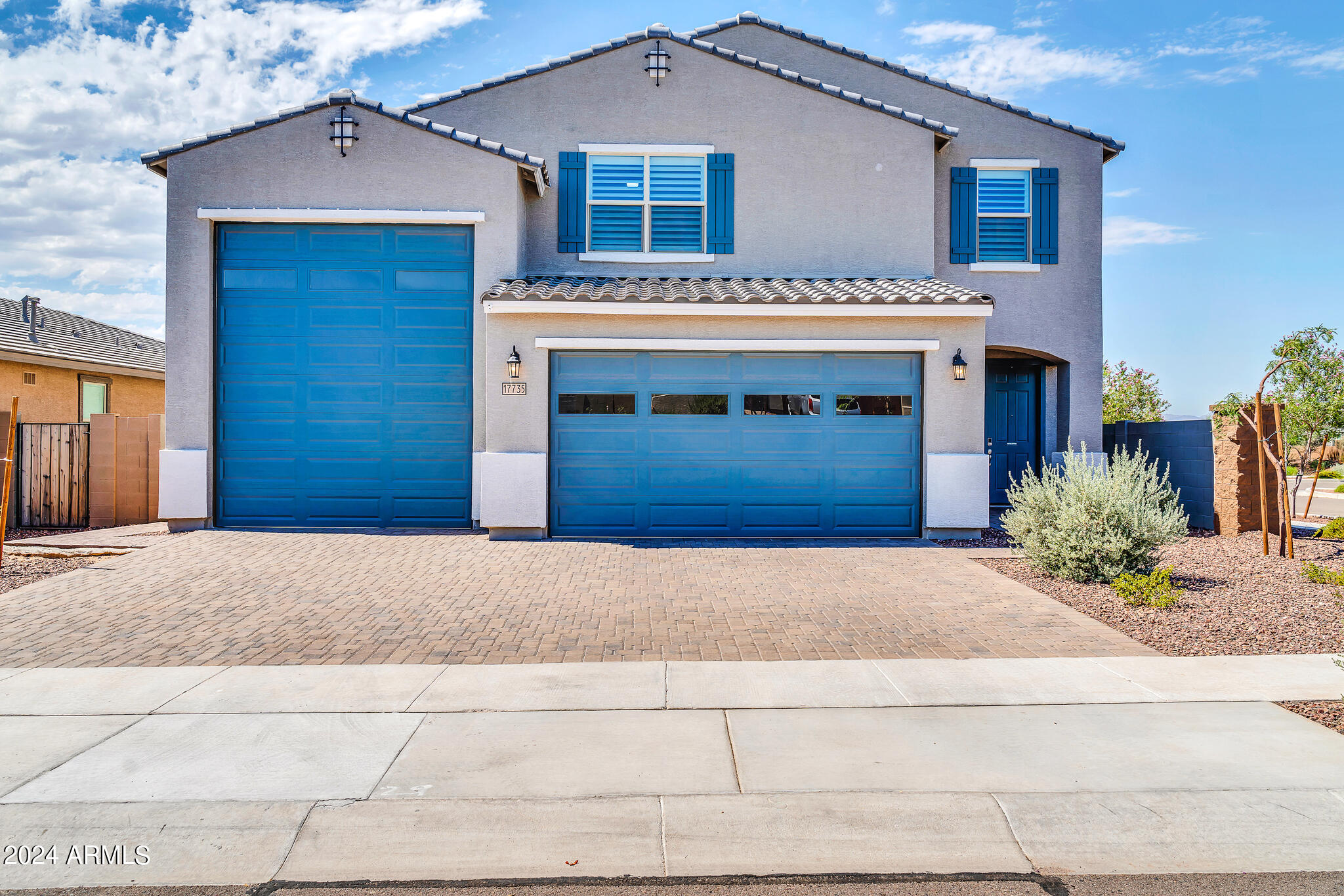 17735 W PINNACLE VISTA Drive