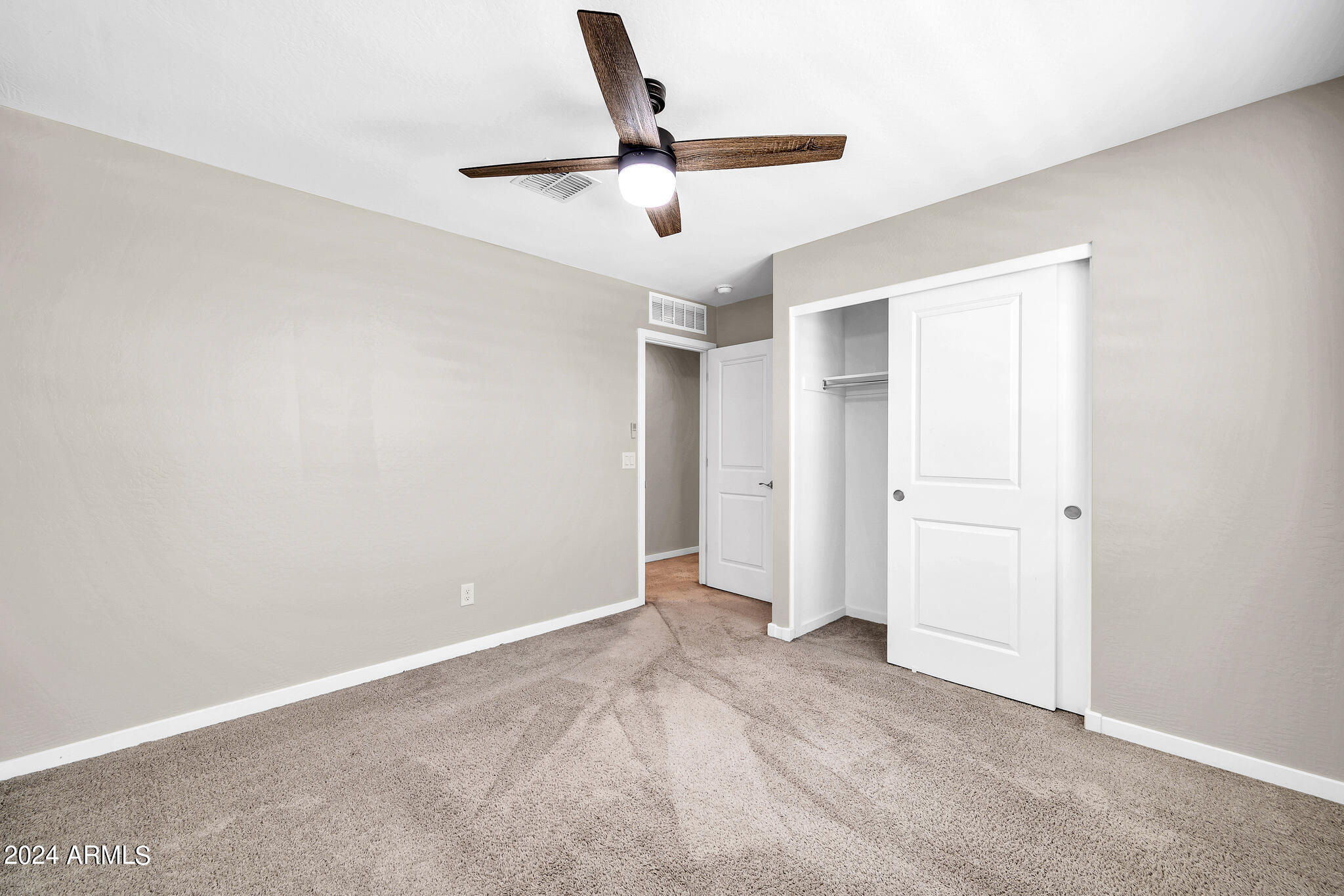 17735 W PINNACLE VISTA Drive