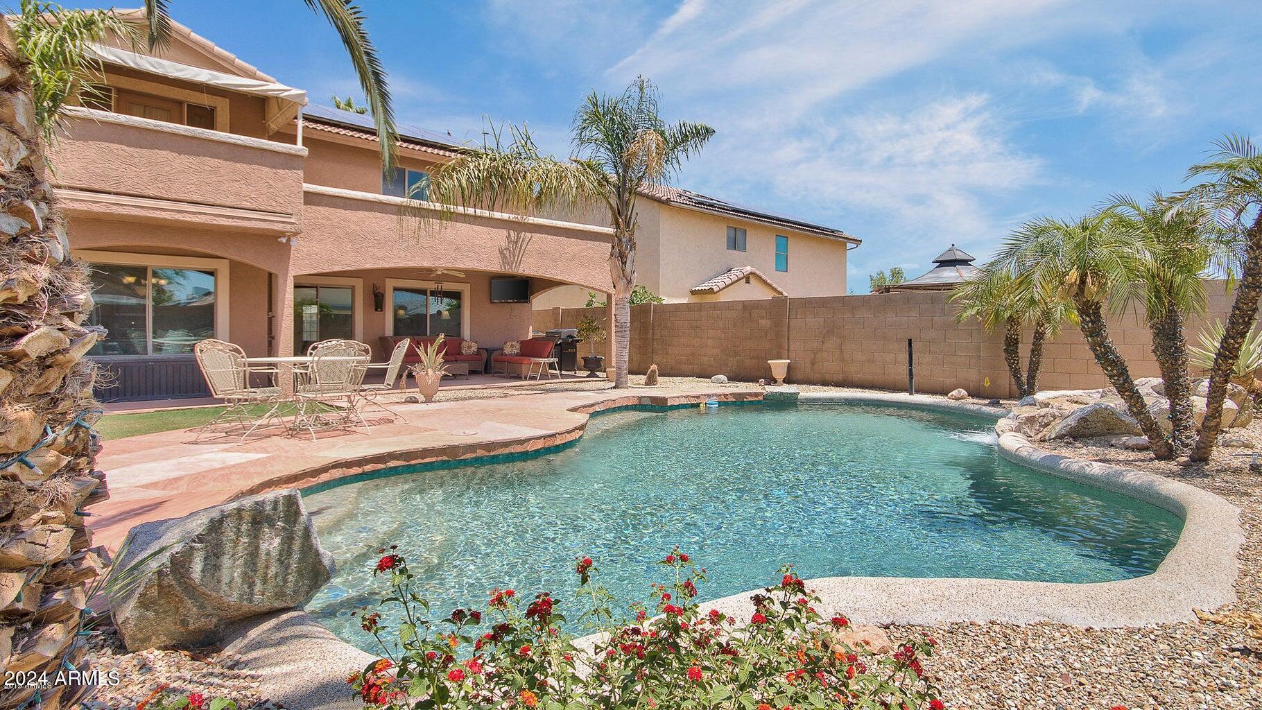3009 W QUAIL Avenue