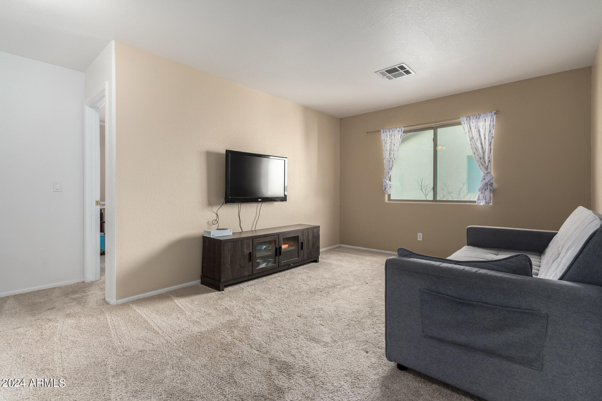 3009 W QUAIL Avenue