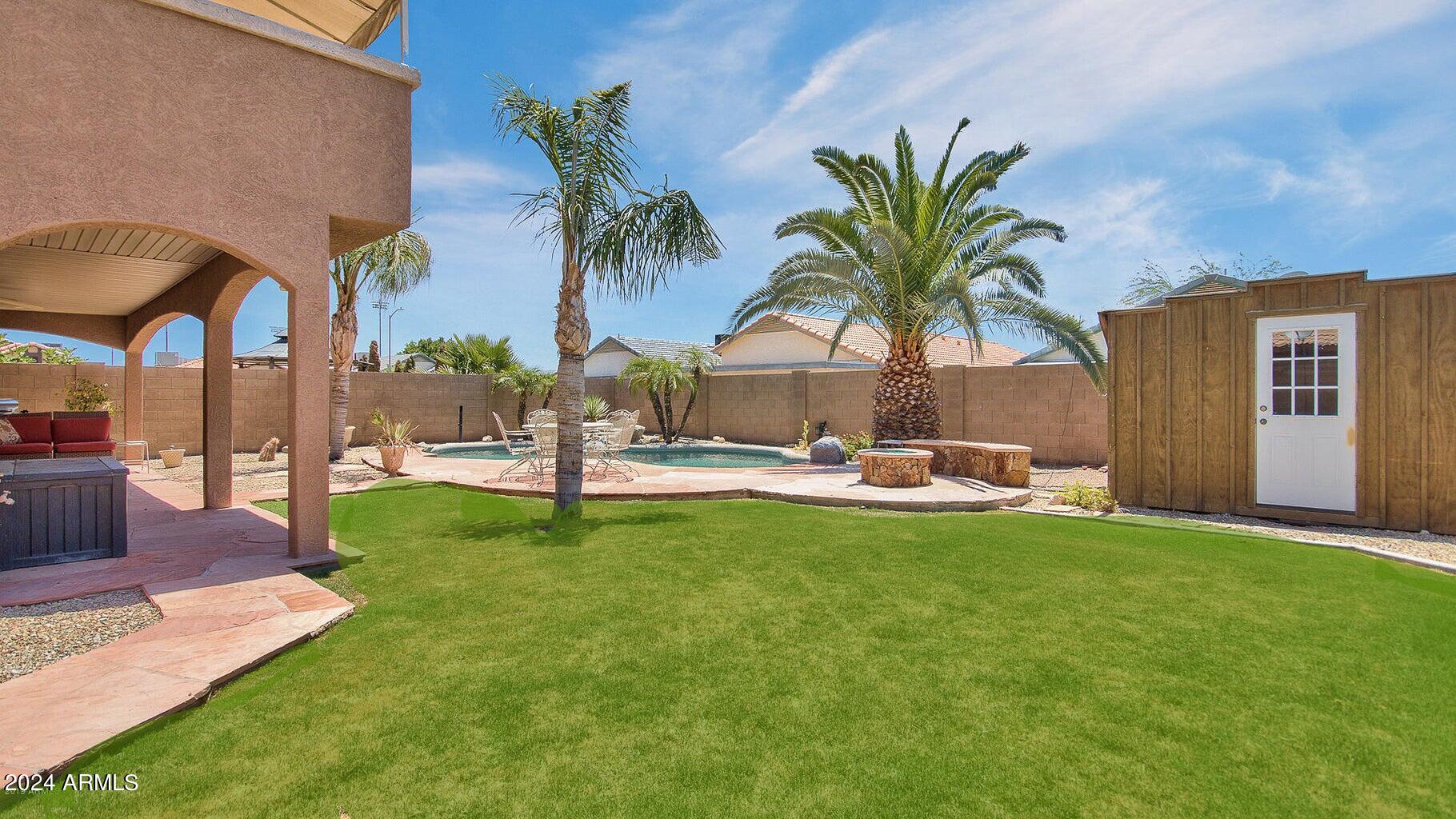 3009 W QUAIL Avenue