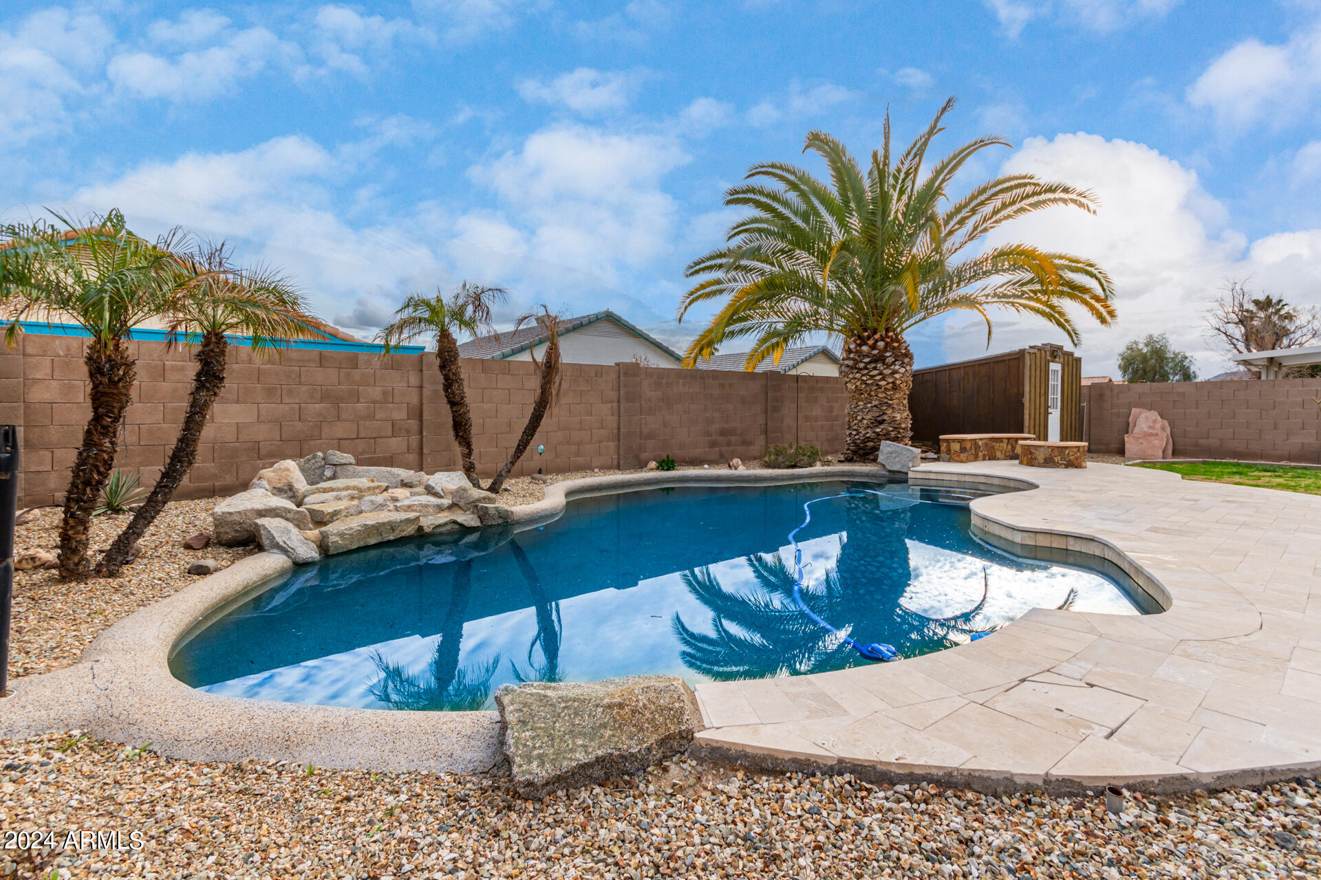 3009 W QUAIL Avenue