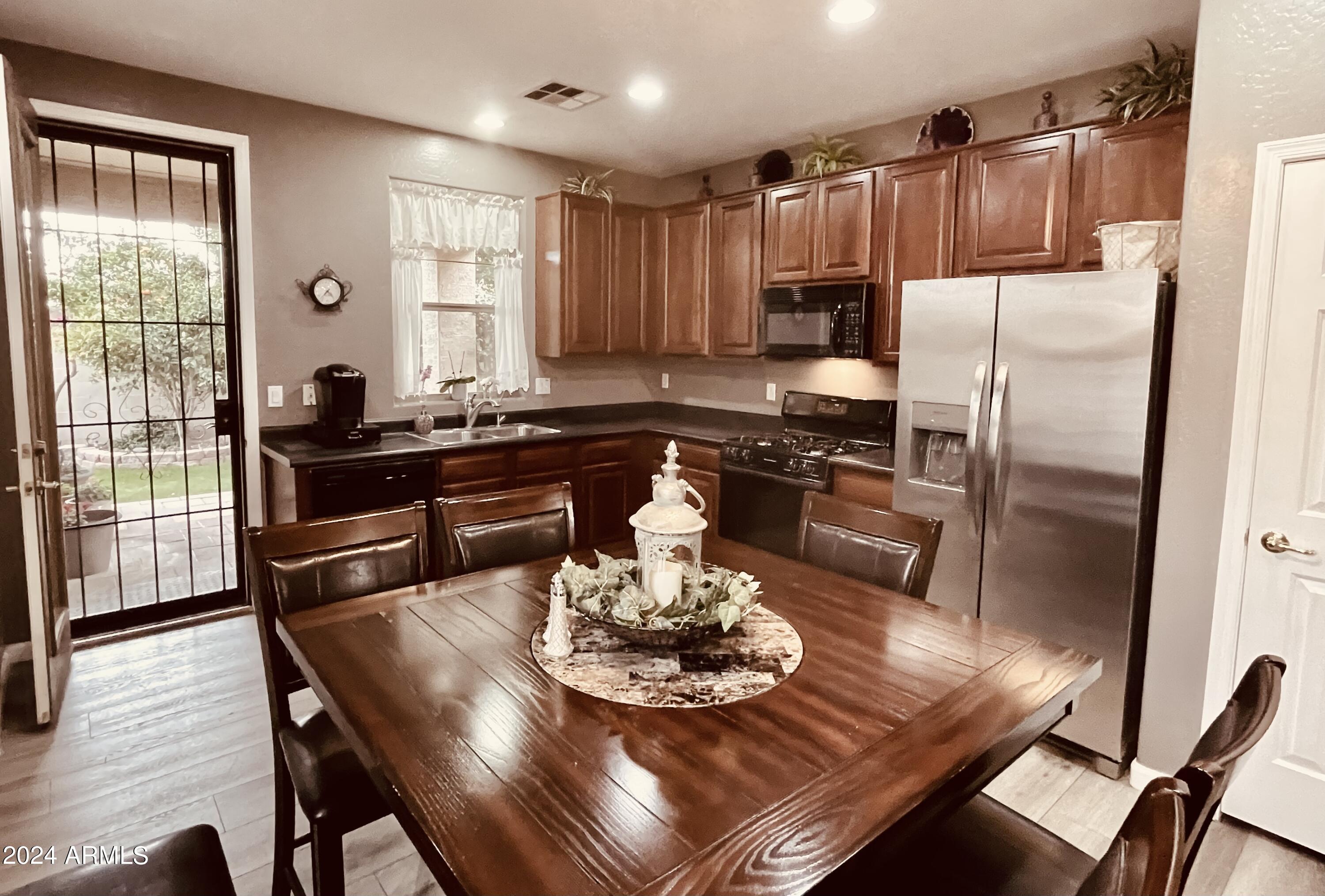 2521 W FLORENTINE Road