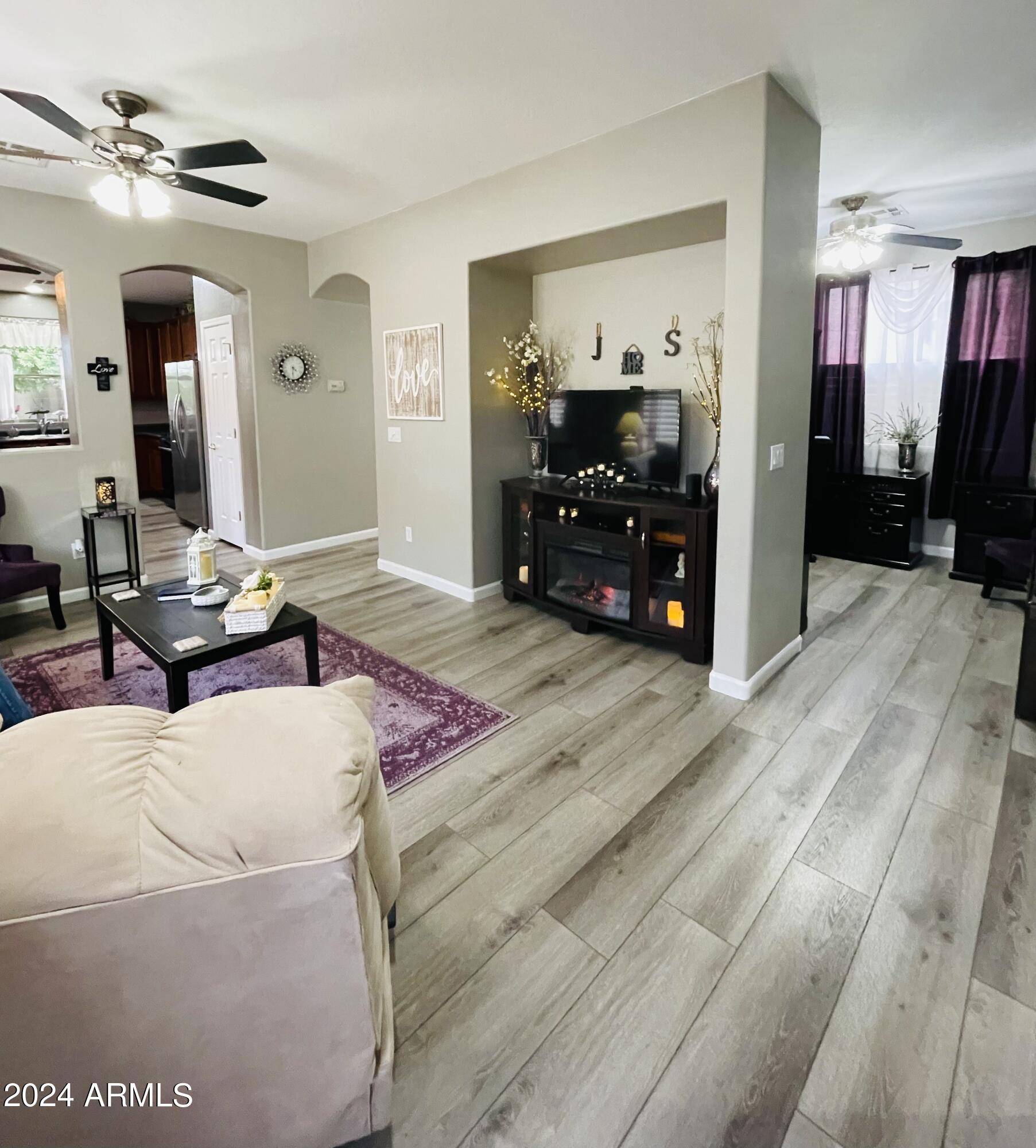 2521 W FLORENTINE Road