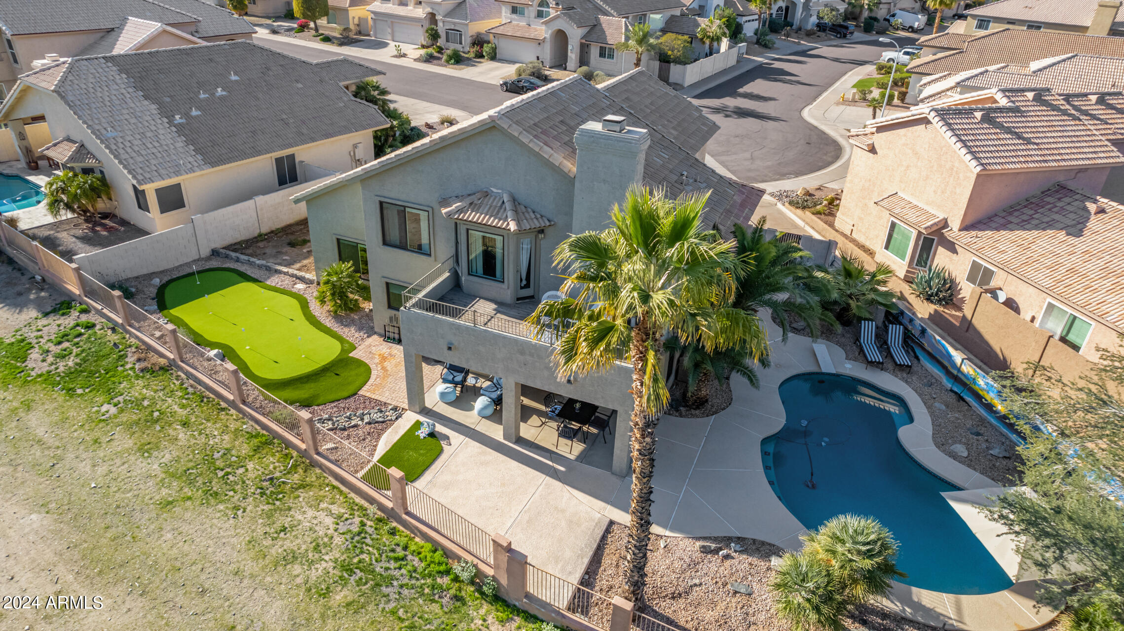 1367 E AMBERWOOD Drive