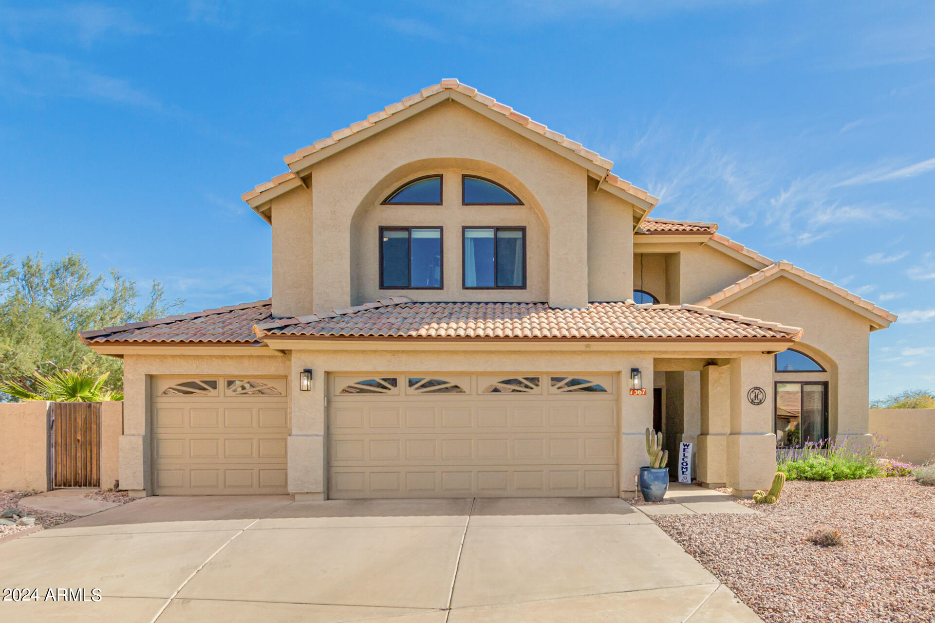1367 E AMBERWOOD Drive