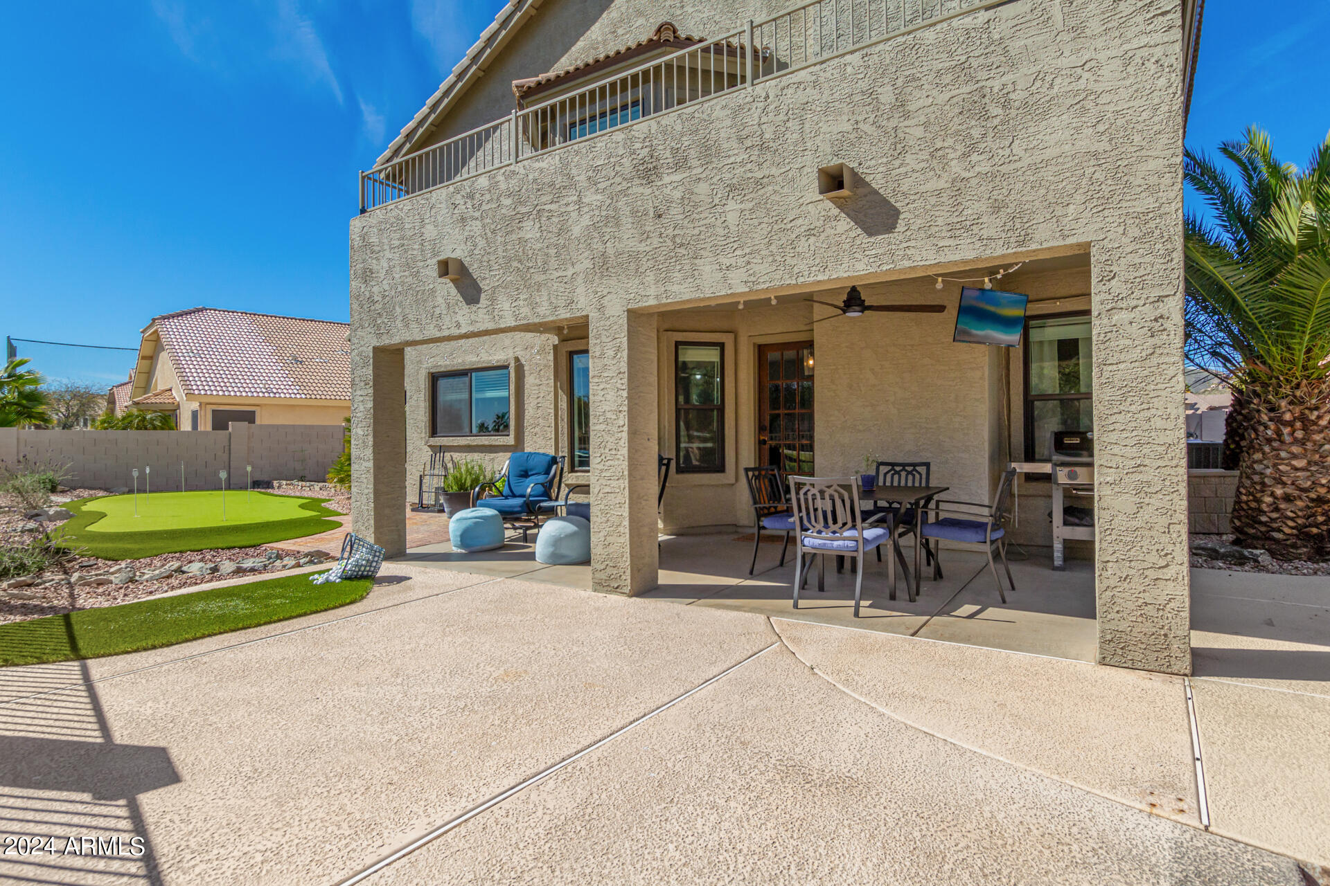 1367 E AMBERWOOD Drive