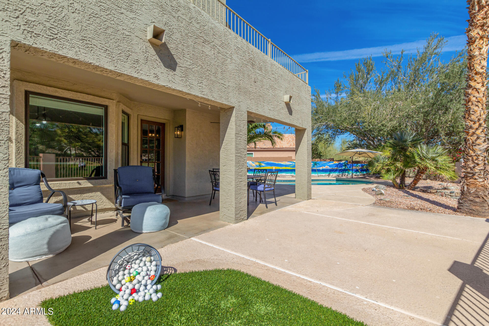 1367 E AMBERWOOD Drive