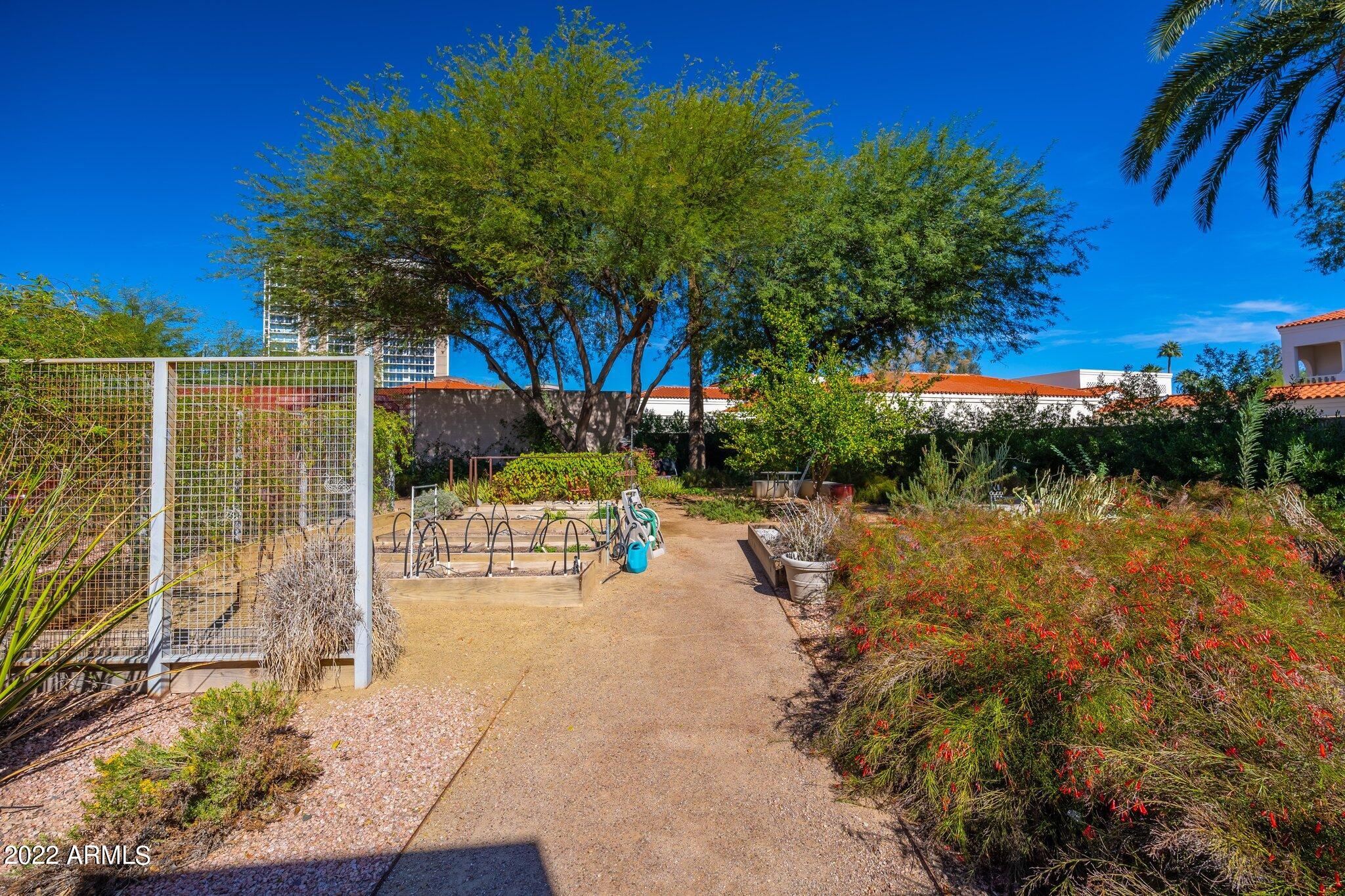 2201 N CENTRAL Avenue # F Unit: 3-F