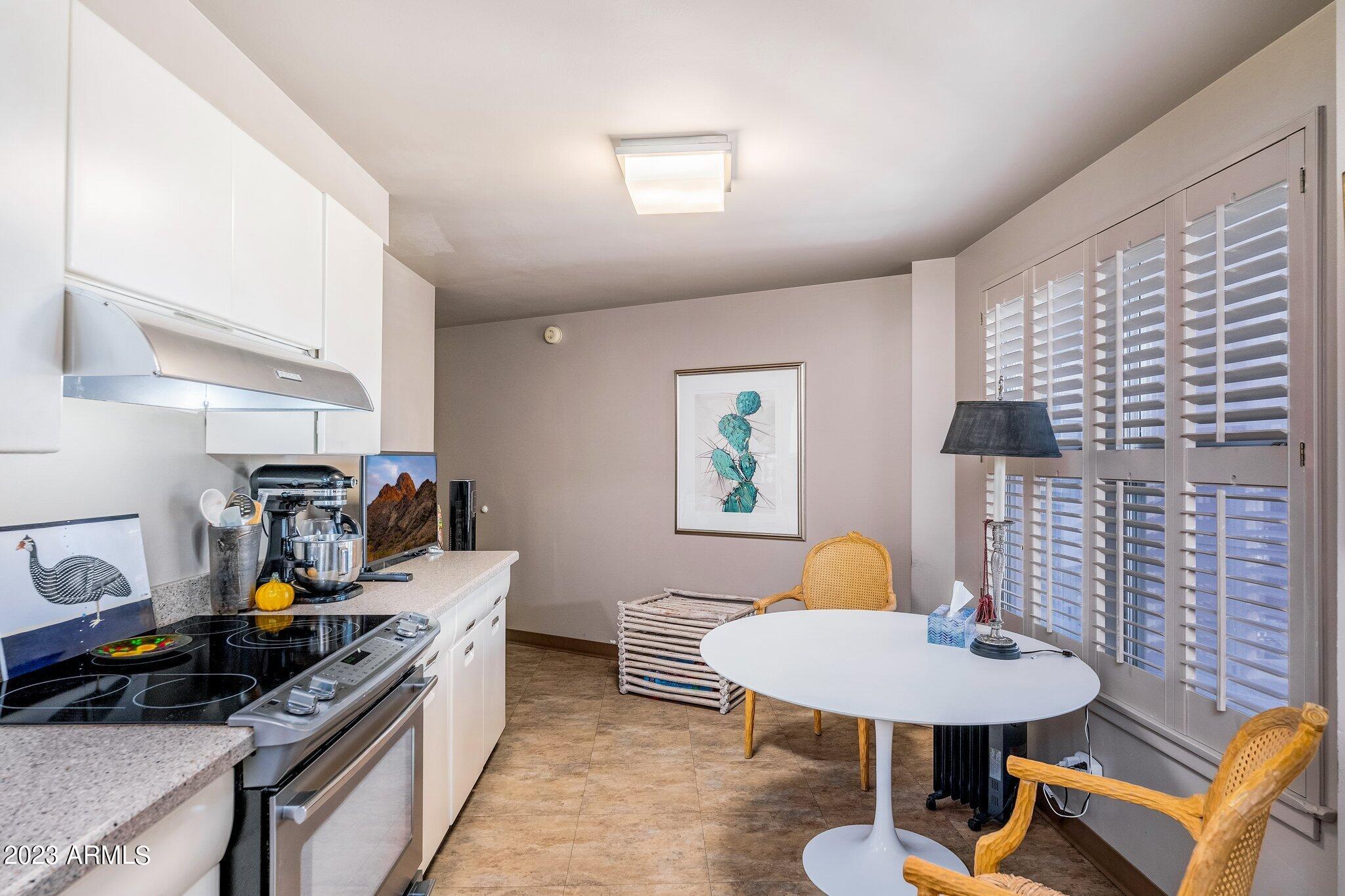 2201 N CENTRAL Avenue # F Unit: 3-F