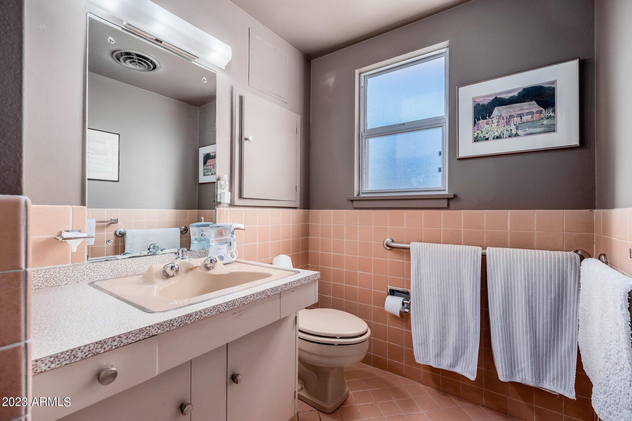 2201 N CENTRAL Avenue # F Unit: 3-F