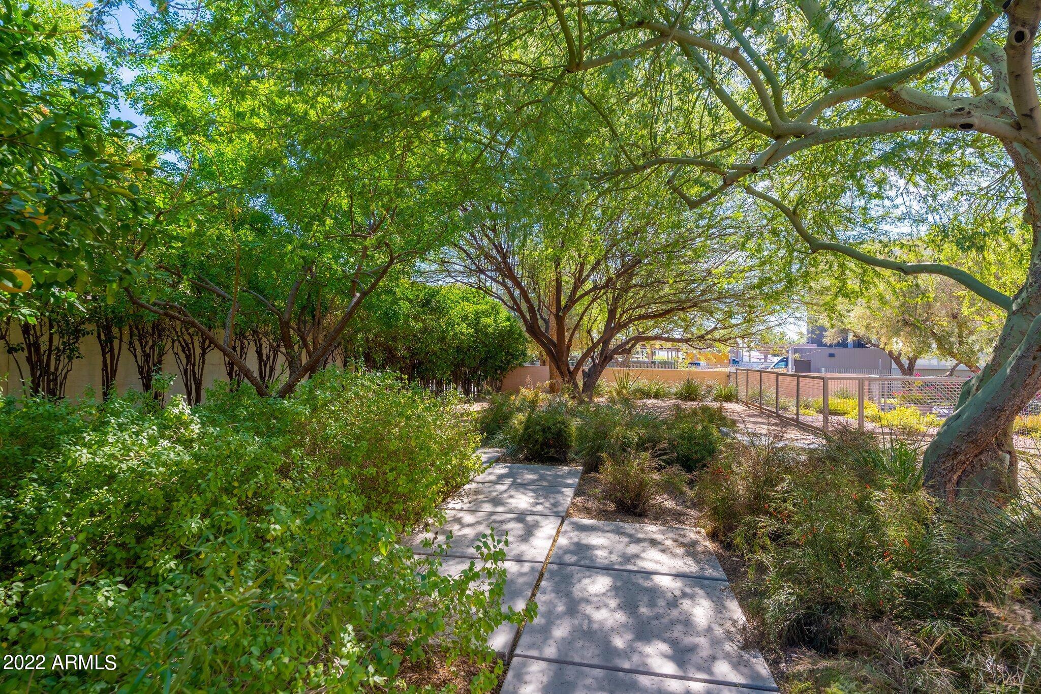 2201 N CENTRAL Avenue # F Unit: 3-F