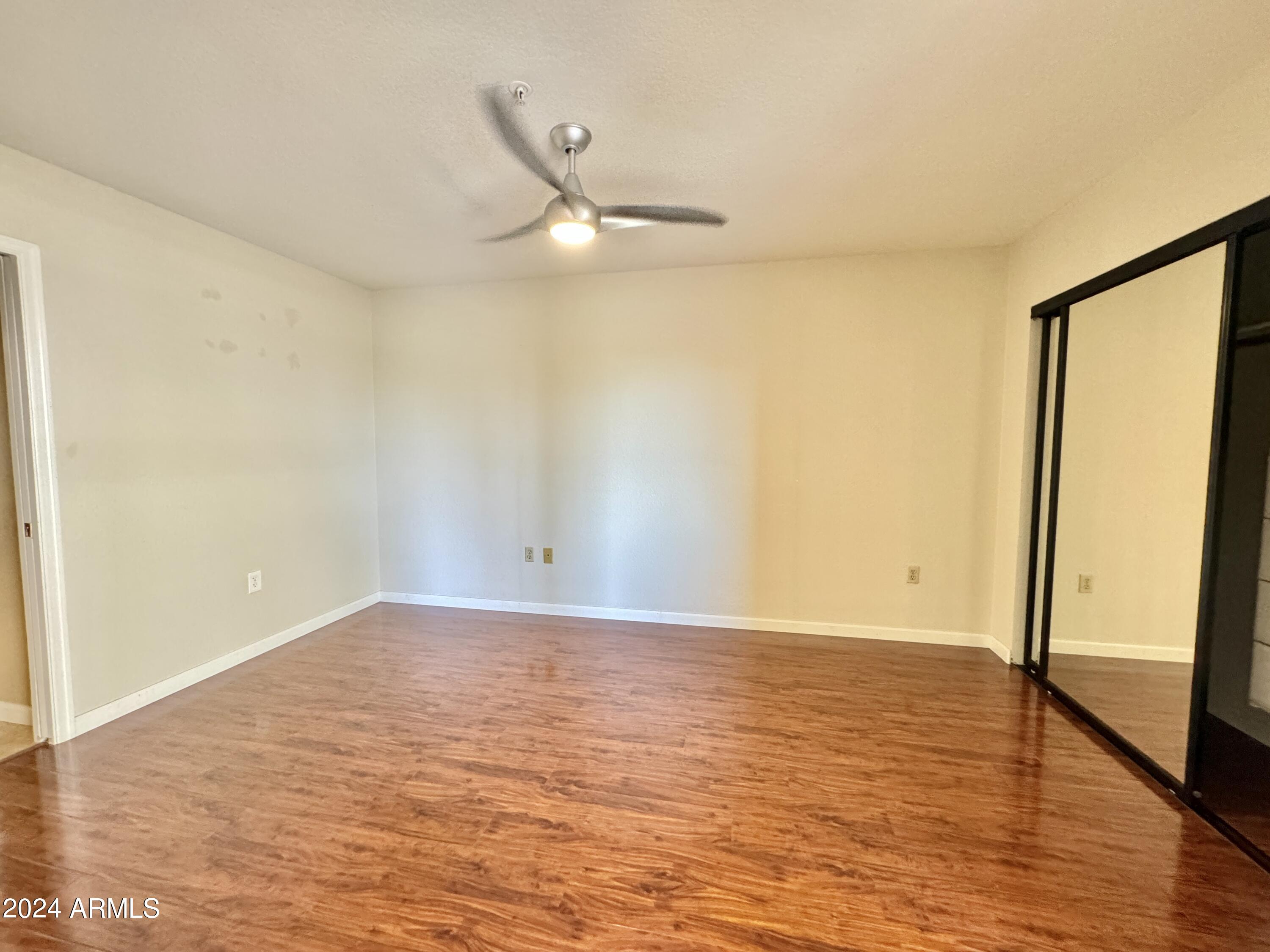 4200 N MILLER Road # 409